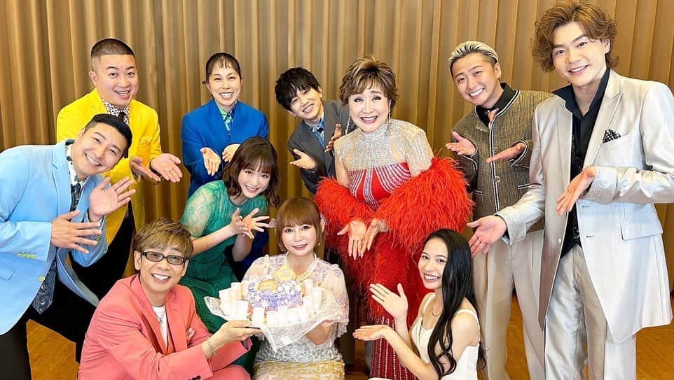 AIのインスタグラム：「🎙️Disney 100th anniversary concert in Tokyo🏰  素晴らしい歴史と素晴らしい名曲の数々、、、夢のような最高の時間でした！ご一緒させてもらって感謝です✨✨✨✨✨✨ディズニー100周年おめでとうございます🎉  🎂Congrats @disney @disneyjp   #disney #disneyland #disney100 #ディズニー #フレンズオブディズニー」