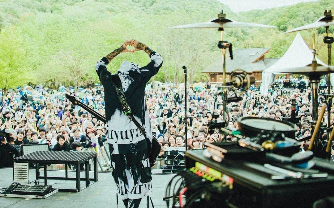 coldrainさんのインスタグラム写真 - (coldrainInstagram)「ARABAKI ROCK FEST.23  Photos  by @yamada_mphoto   #coldrain #アラバキ」4月30日 20時45分 - coldrain_official