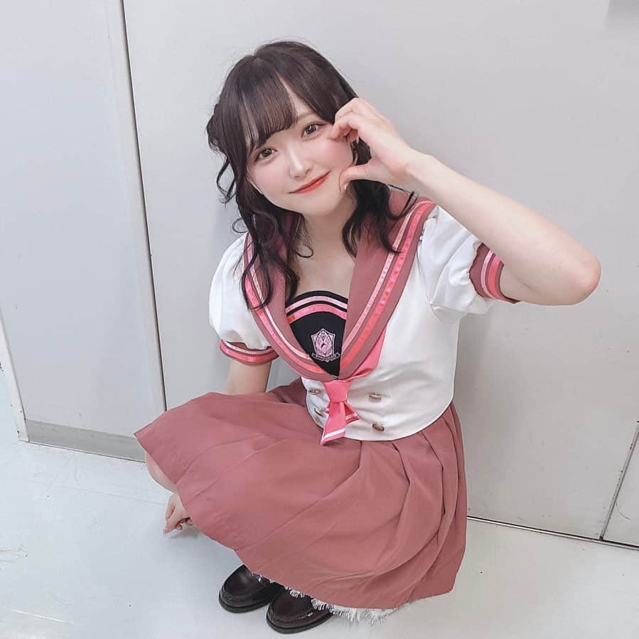 のインスタグラム：「舞台D4DJ 『有栖川学院文化祭 LIVE STAGE』無事幕を開けました.ᐟ.ᐟ🌸 桜田美夢ちゃんと素敵なキャストの皆さんと千秋楽まで全力で駆け抜けますっ.ᐟ.ᐟ」