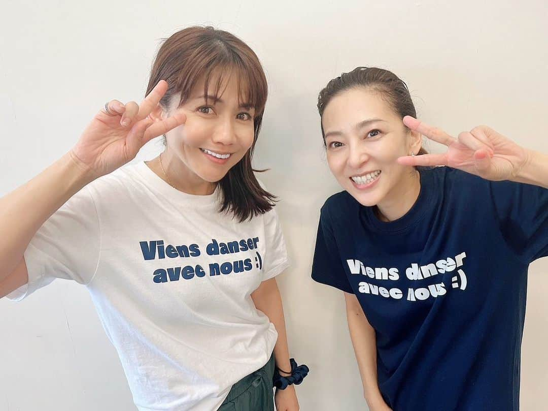 木原さとみさんのインスタグラム写真 - (木原さとみInstagram)「みなさん、GW楽しんでますかー？ 私は、穴井ちゃん入部の #パードルダンス部 で盛り上がりました！ 流石のトーク力！ #笑いがいっぱい  盛り上がりました。 いつもと少し違い、輪になってみたり😊 一部では、みんなの健康の秘訣を聞けて良かった！参考にしますっ。 2部では、フルーツバスケットみたいななの入れたりして、楽しかったね😁 ６月３日も盛り上がりましょう！ ６月の回、受付中です‼️ #ダンス #東京パフォーマンスドール #穴井夕子 #感想教えてーー」4月30日 21時09分 - satop0704