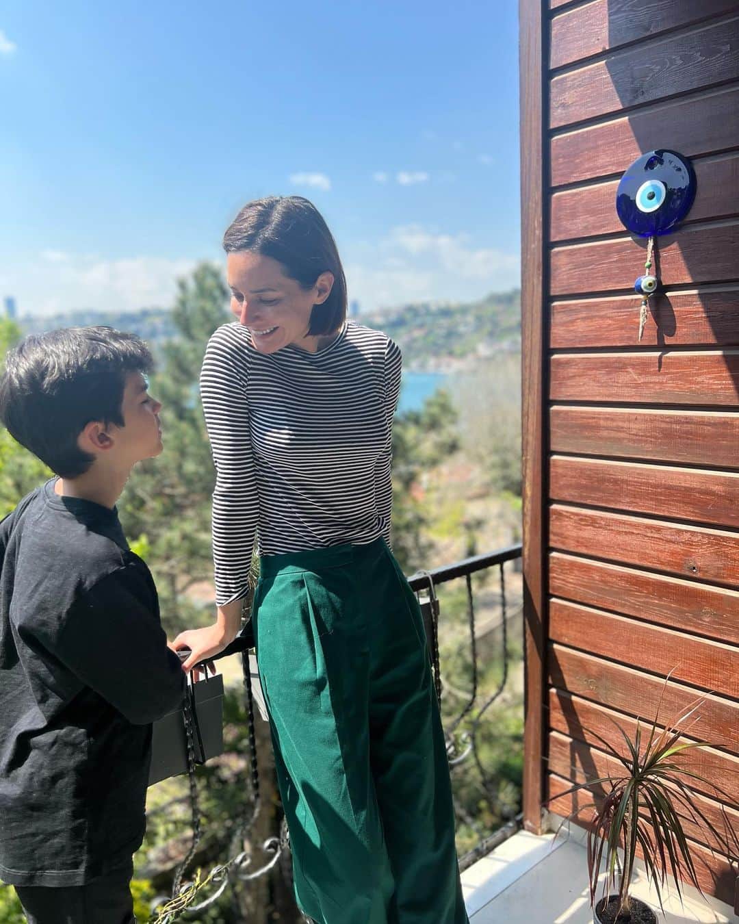 Sedef Avciのインスタグラム：「Family🏡 #sunday  #photodump」
