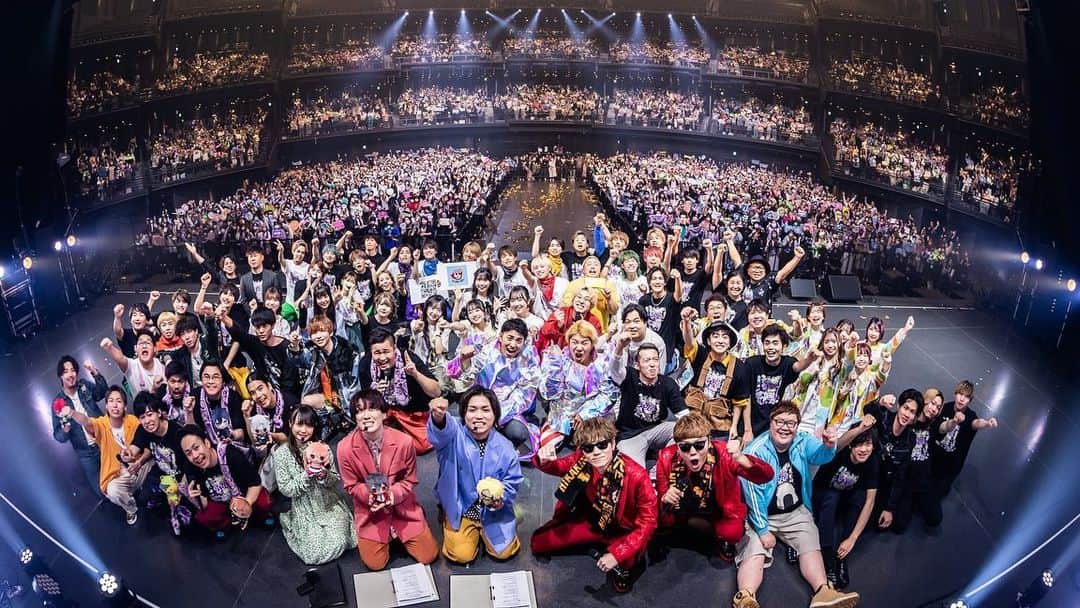 トゥイのインスタグラム：「最高の舞台に立てて光栄です🔥🤙 たくさんの声援と笑顔伝わってきました！！ ナイスこーいこーい✋  #ufes」