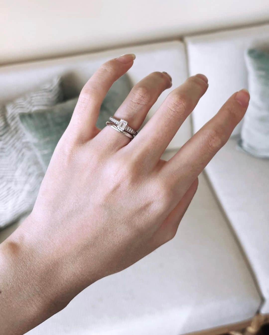 川原あやかのインスタグラム：「. ring 💍  @graff   #graff」