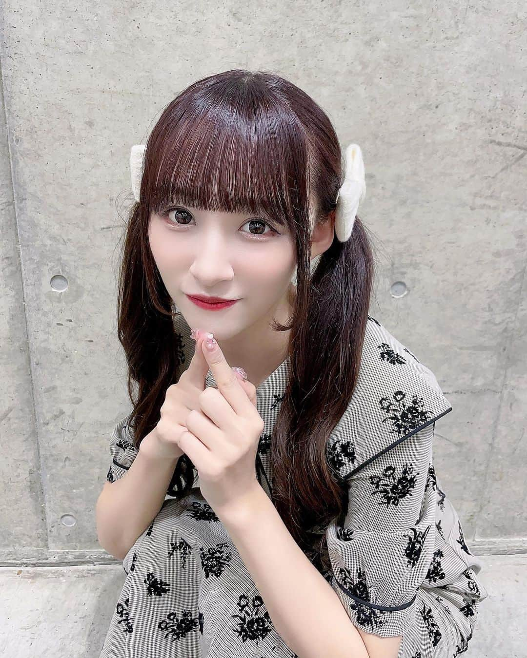 音嶋莉沙さんのインスタグラム写真 - (音嶋莉沙Instagram)「対面お話会ありがとう！！ すっごく久しぶりにみんなと会えて 嬉しくて1日幸せすぎて時間が過ぎるの早かった🥺 ⁡ 直接会うと、よりみんなからの愛を 沢山感じることが出来て最高〜 ⁡ みんなのこと これからも大切で大好きだからね🫶🏻  ⁡ 同じ気持ちだったらいいな…♡ ⁡ ⁡ あ、写真のイチゴは差し入れに頂いたいちご🍓 いちご大好き〜」4月30日 22時39分 - otoshima_risa