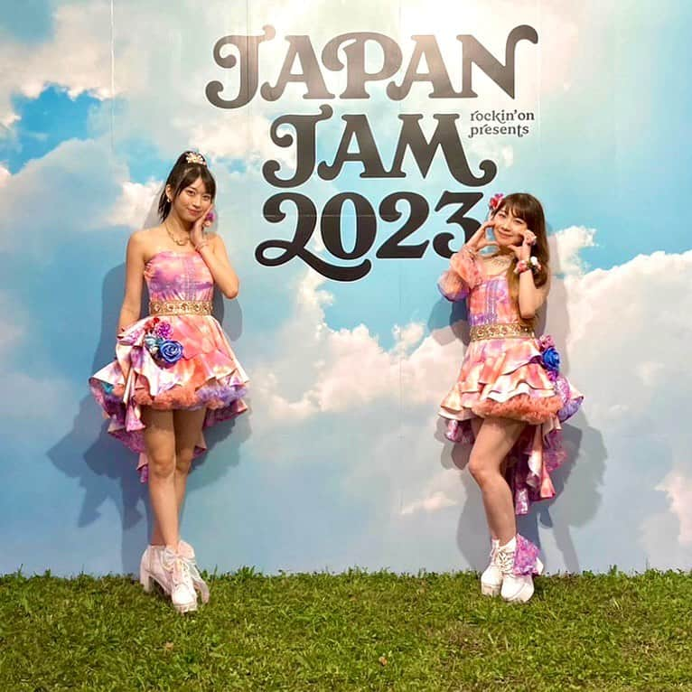 牧野真莉愛さんのインスタグラム写真 - (牧野真莉愛Instagram)「♡ ♡ ✨💖JAPAN JAM 2023💖✨ 2023.4.30🌈千葉市蘇我スポーツ公園 🎀 モーニング娘｡'23出演させていただきました🎤🐰💕 ありがとうございました❤️ 💗💗💗💗💗💗💗💗💗💗💗💗 ♡ ♡  #JJ2023 #japanjam #モーニング娘23 #牧野真莉愛」4月30日 22時53分 - maria_makino.official