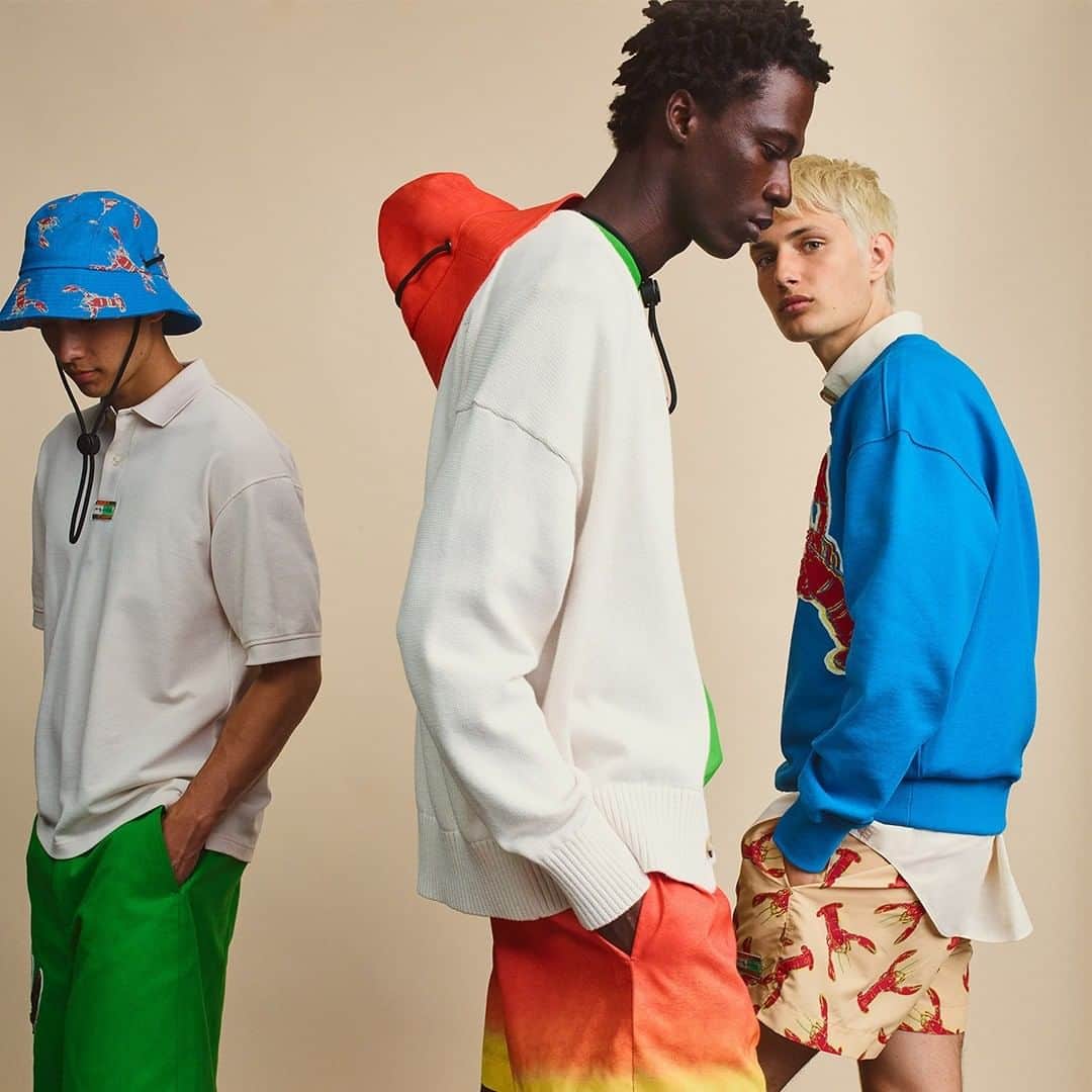 Tommy Hilfigerのインスタグラム：「“Pop art is for everyone.” – Andy Warhol. Discover bright and bold styles with #TommyHilfigerXAndyWarhol. Tap to shop. #WarholFoundation #AndyWarhol  ©/®/TM The Andy Warhol Foundation for the Visual Arts, Inc. Used with permission of @warholfoundation.」
