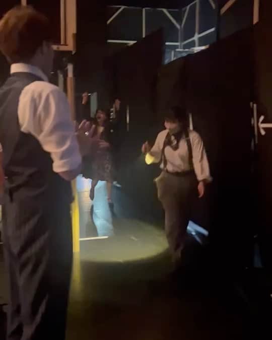 のインスタグラム：「ミュージカルGYPSY、無事に東京千秋楽を迎える事が出来ました。 何度も呼んでくださるカーテンコール。 キャストもオーケストラのみんなも、そしてスタッフさん達も、大感激でした。 本当にありがとうございました。  開演のこの音楽、大好きです。  本当にありがとうございました😊  大阪、刈谷、福岡へ行きます。 大千穐楽までローズで頑張って生きます😊  #GYPSY #大竹しのぶ」