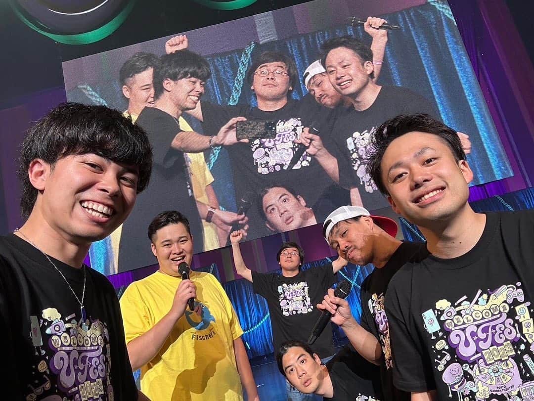 ンダホのインスタグラム：「U−FES2日間ありがとうございました😆🙌 今までの人生の中でも爆発的に楽し過ぎたライブイベントでした‼️ 3年間のパワーアップをみんなとリアルに共有できて超！！！良かった😭👍 全員声を出せるってこんなに幸せなんだなって心から噛み締めました‼️トリを務めさせてもらって披露した睡魔も未完成人も全てのクリエイター、スタッフさん会場の全員で楽しめてマジで良かった☺️✌️ けーすけと作った黄援歌も遂に出来ました！エスポと桐崎兄妹ともステージ上がれて良かった〜😁  ここならではの絡みもあってUUUMクリエイター同士の絆もより深まりました‼️📸 リアルイベント次はお渡し会or6月3日単独ライブ また会いましょう！！！ #ufes #フィッシャーズ #ンダホ」