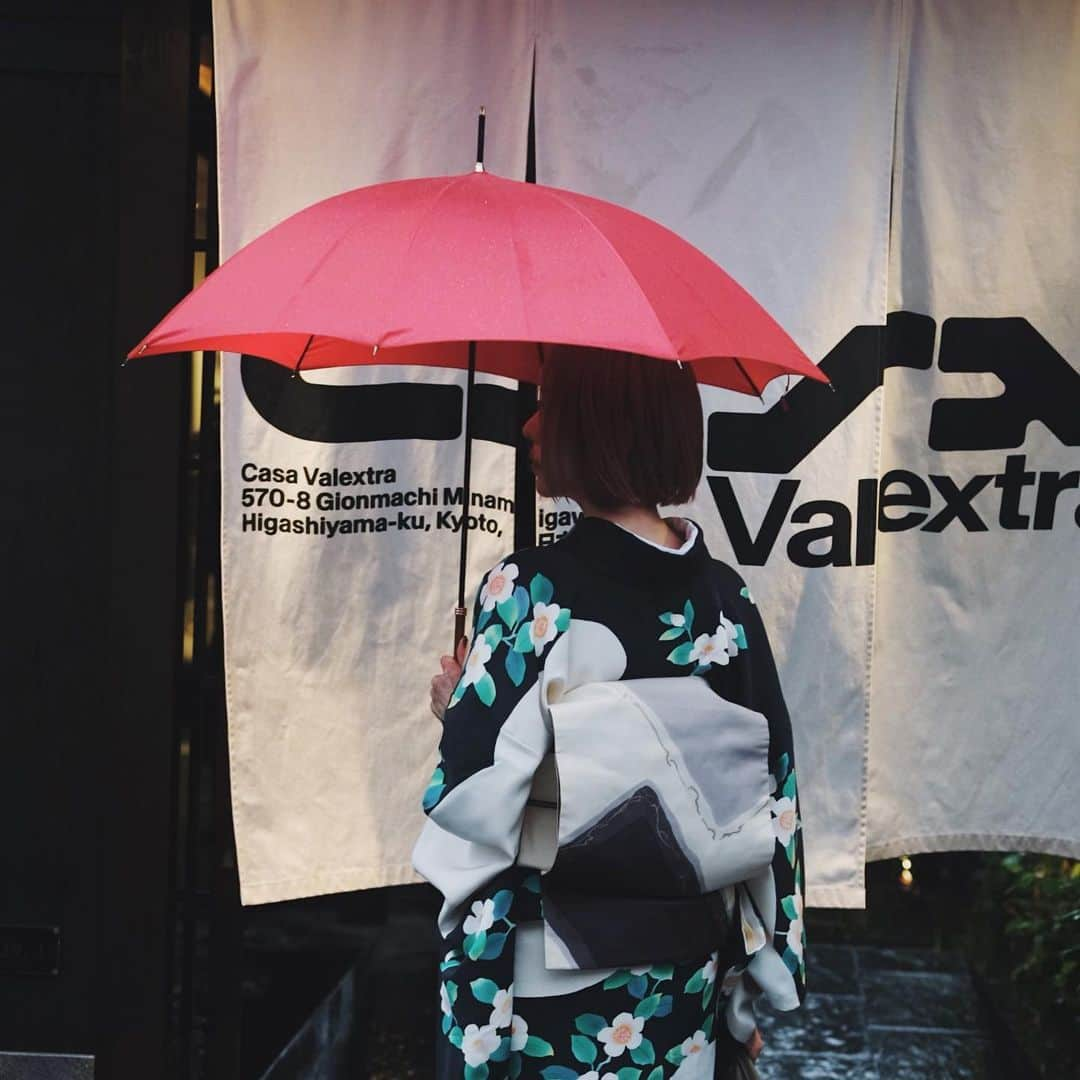 j.chikaさんのインスタグラム写真 - (j.chikaInstagram)「@valextra ❤️  #casavalextra#valextra#kyoto#valextra京都#ヴァレクストラ#カーサヴァレクストラ#京都#花見小路」4月30日 23時58分 - chikako.hongo