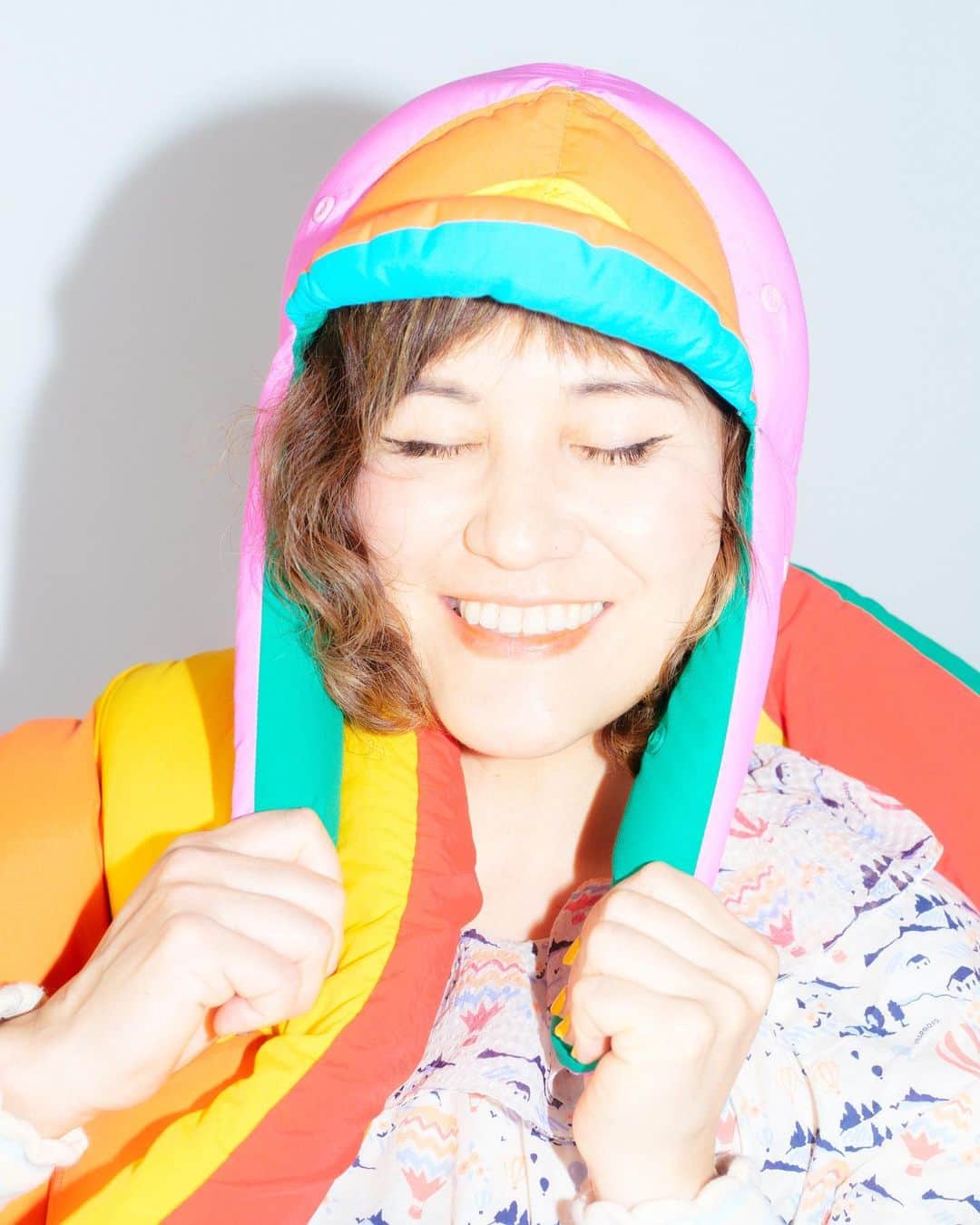横沢ローラのインスタグラム：「ニューブティック new boutique #Shibuyacast photoshoot! とっても素敵な展示会でした！」