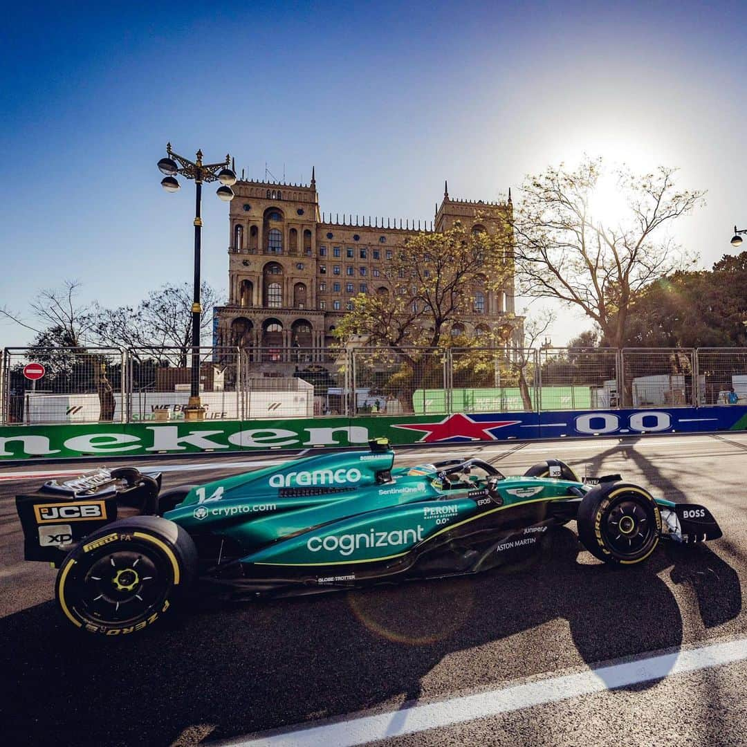 フェルナンド・アロンソのインスタグラム：「Very happy with the race. Car felt fantastic again. P4 and less than 1sec to the podium. We are @astonmartinf1 🟢✊️. See you next week #f1 #astonmartin #baku」