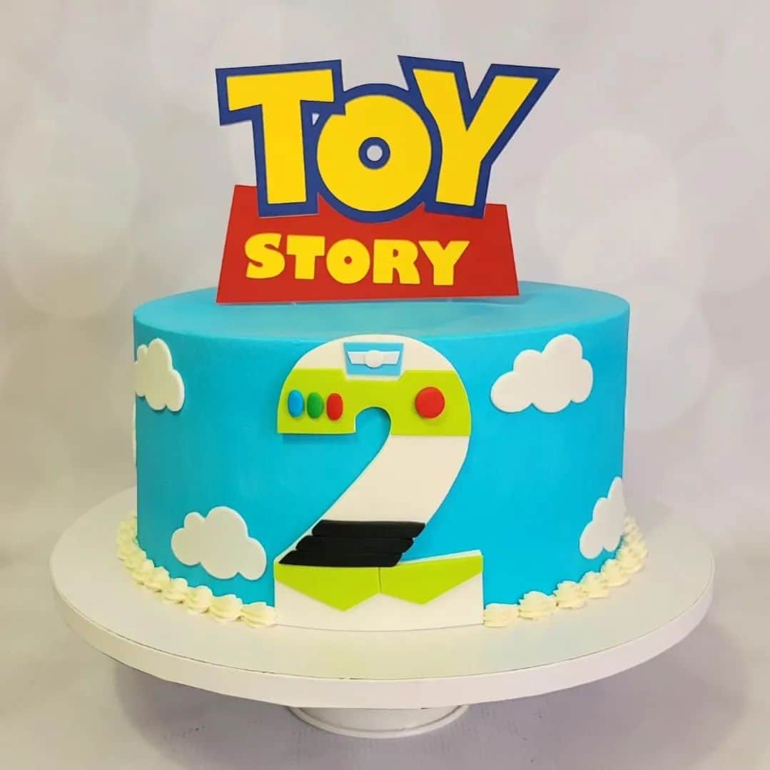 Honey Bee Cakesのインスタグラム：「Toy Story Cake Topper by @thekreationstation.915」