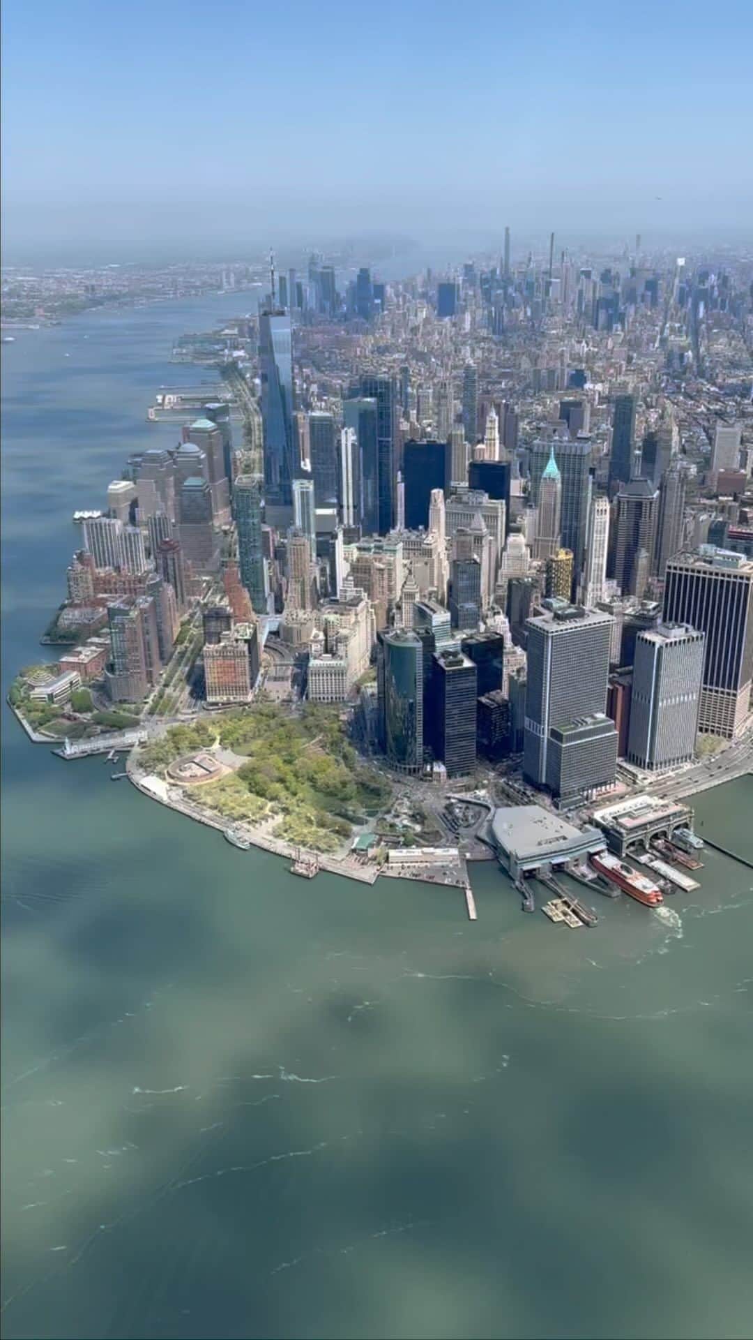 nyonairのインスタグラム：「You ready? 🚁✨   #reels #reelsinstagram #nyc #newyorkcity」