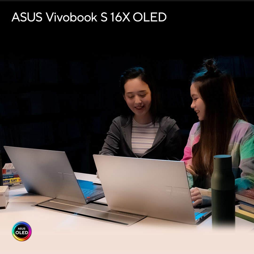ASUSさんのインスタグラム写真 - (ASUSInstagram)「Study smarter, not harder with the #ASUSOLED laptop! Enjoy long hours of comfortable and eye-friendly study time. 🤓💻」5月1日 1時00分 - asus