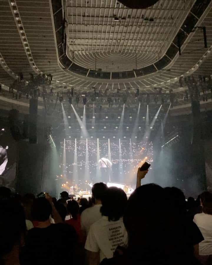 土井コマキのインスタグラム：「The 1975 困る」