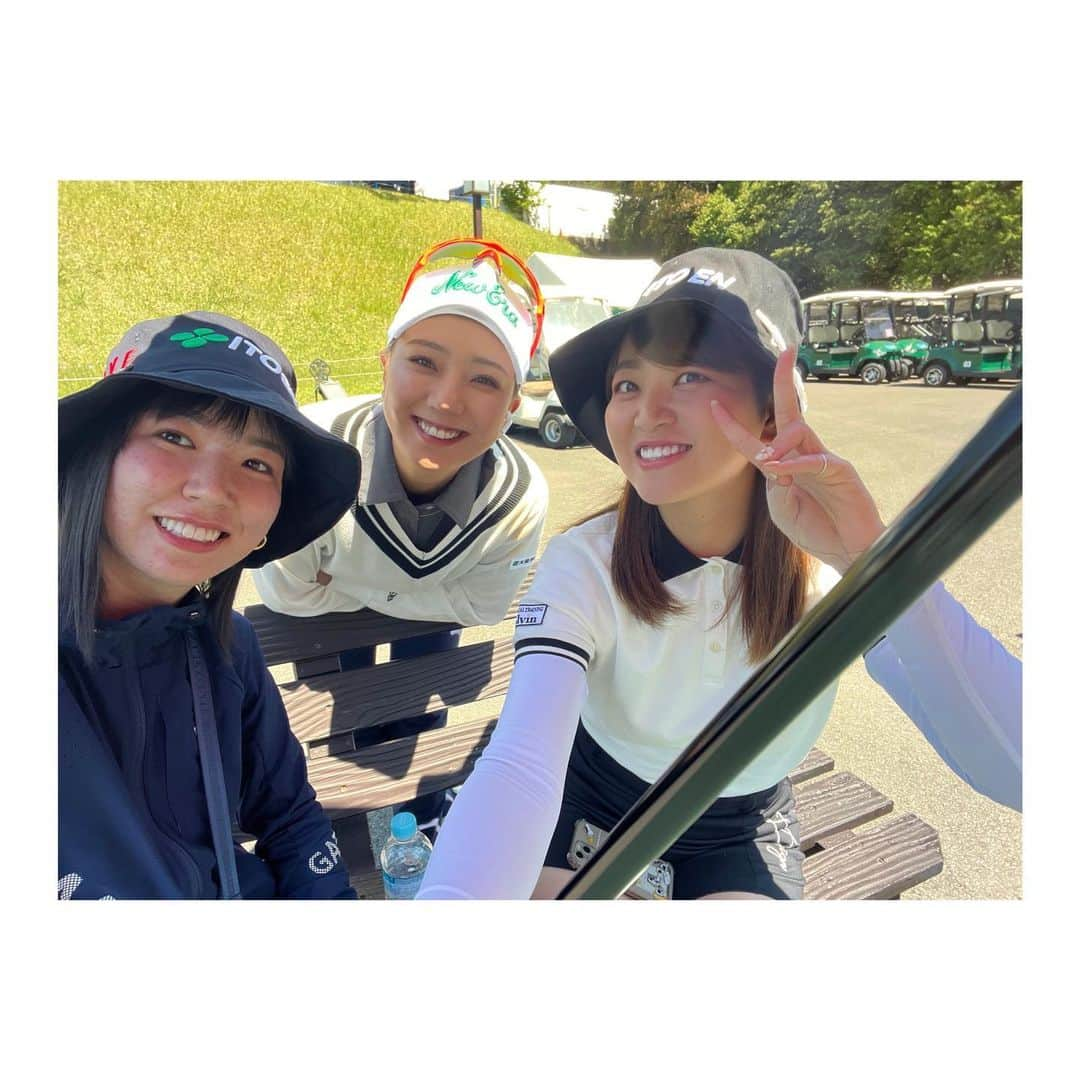 田辺ひかりさんのインスタグラム写真 - (田辺ひかりInstagram)「#  @marina.kajiyama56   私のゴルフも重いバッグも 大変だったと思うけど キャディしてくれてありがとう!!  これからもお互い頑張ろね🩵」5月1日 2時22分 - hikari_tnb