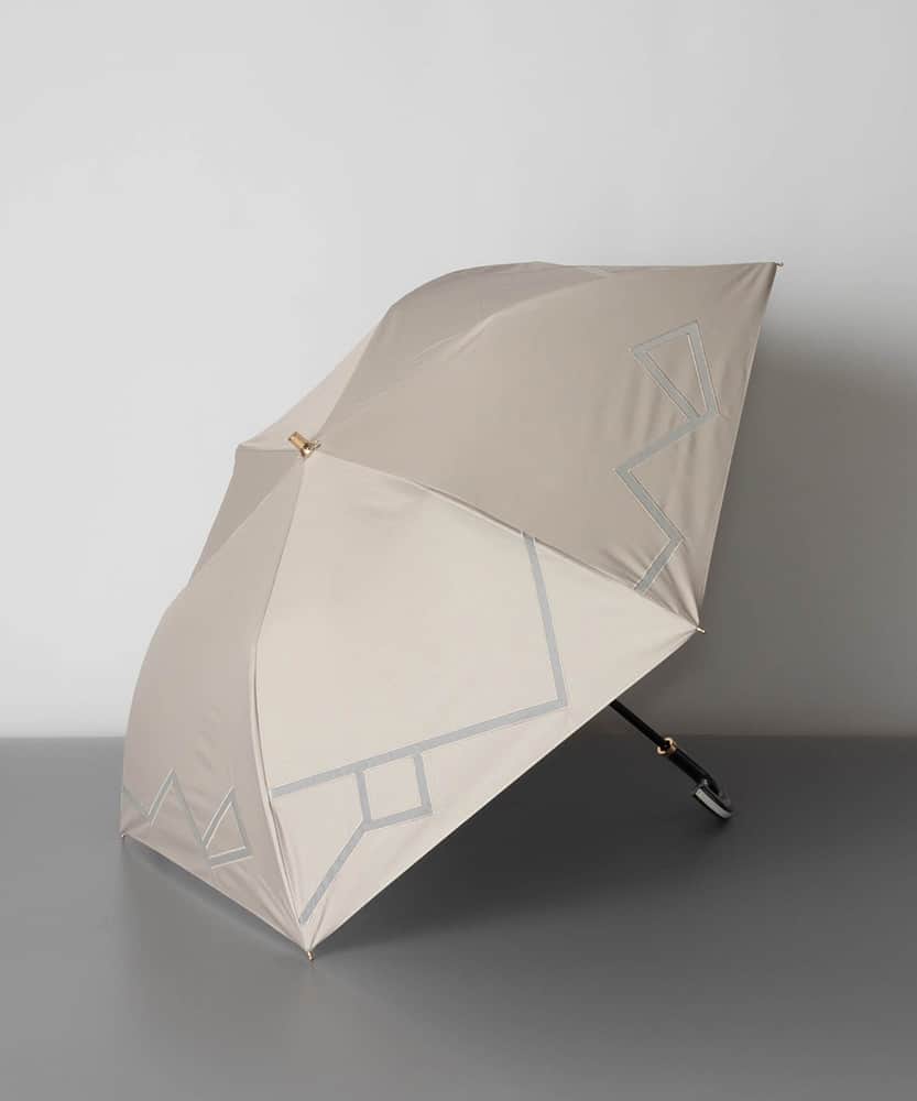 Domani編集部公式アカウントさんのインスタグラム写真 - (Domani編集部公式アカウントInstagram)「＼ フォロー＆いいね！で当たる！／  「Beaurance（ビューランス）」の晴雨兼用日傘をプレゼント！  紫外線カット・熱中症対策につながるのが特徴です。ファッション性が高く、エレガントな雰囲気を際立てる日傘は必見です⛱  締切は5/14（日）  @beaurance_lx @aurora_1896  ※アイテムは選べません。編集部におまかせください。 ※締め切り前に当選のご連絡をすることはありません。 ※6〜7枚目の応募に関する注意事項を必ずご確認ください。  #ビューランス #Beaurance #晴雨兼用傘  #傘 #日傘 #紫外線対策  #プレゼントキャンペーン #プレゼント企画実施中 #プレゼント」5月1日 12時00分 - domani_official