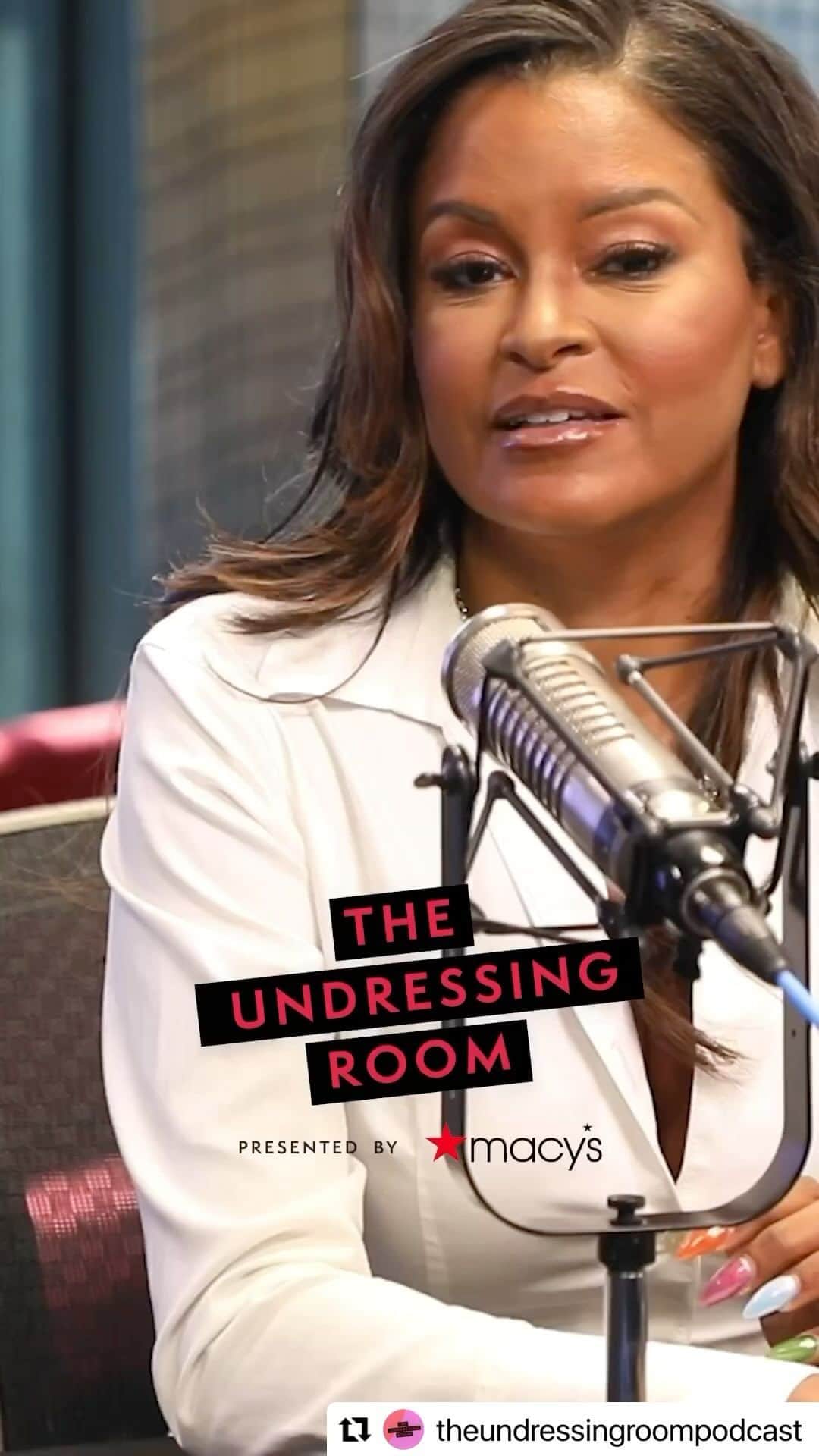 クラウディア・ジョーダンのインスタグラム：「Let me clarify…. I want us to be each other’s priority but not your EVERYTHING where you fold and fall apart if we’re in a rough patch. Follow @theundressingroompodcast and my girl @starringlorel ! New episodes drop every Thursday」