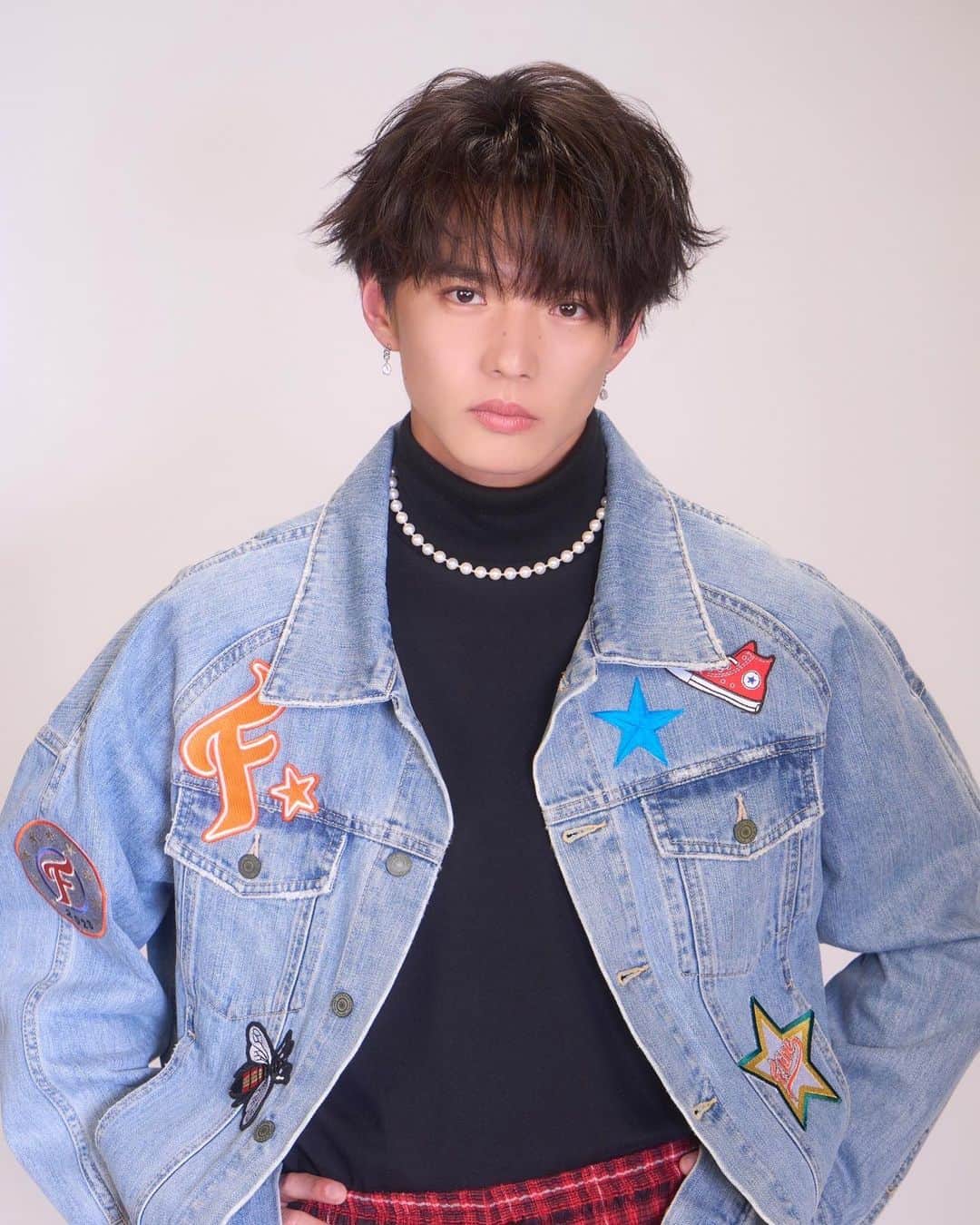 のインスタグラム：「. 6/22(木)放送開始！ FANTASTICS 冠番組 「FUN！FUN！FANTASTICS SEASON3」  -----  ソロ紹介カット📸 #佐藤大樹 @taiki_sato_official   -----  5月1日(月)〜5月31日(水) FUN ! FUN！FANTASTICS SEASON2を TVerにて全話一挙配信中！  #FUNFUNFANTASTICS #FANTASTICS」