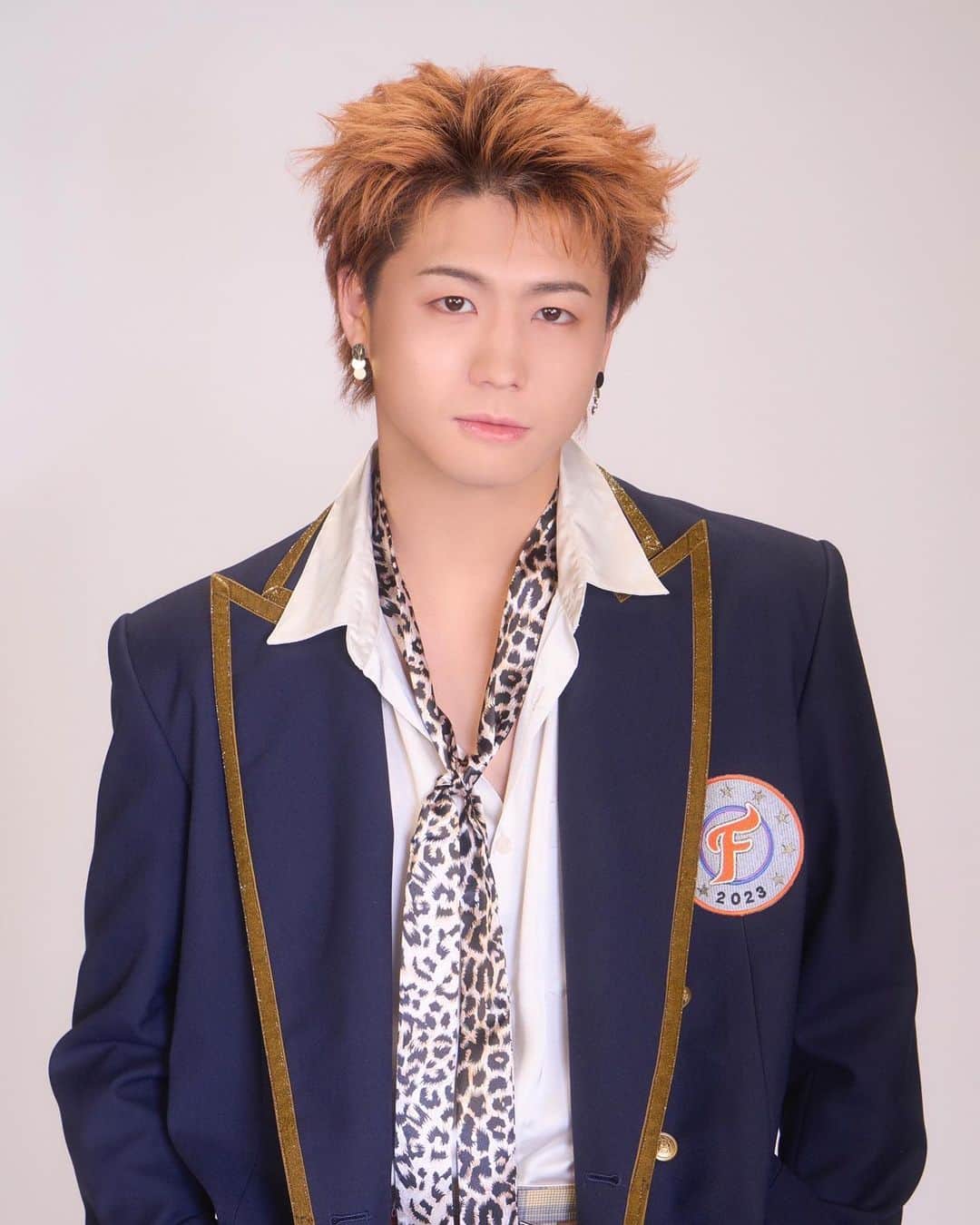 のインスタグラム：「. 6/22(木)放送開始！ FANTASTICS 冠番組 「FUN！FUN！FANTASTICS SEASON3」  -----  ソロ紹介カット📸 #瀬口黎弥 @leiya_seguchi_official   -----  5月1日(月)〜5月31日(水) FUN ! FUN！FANTASTICS SEASON2を TVerにて全話一挙配信中！  #FUNFUNFANTASTICS #FANTASTICS」