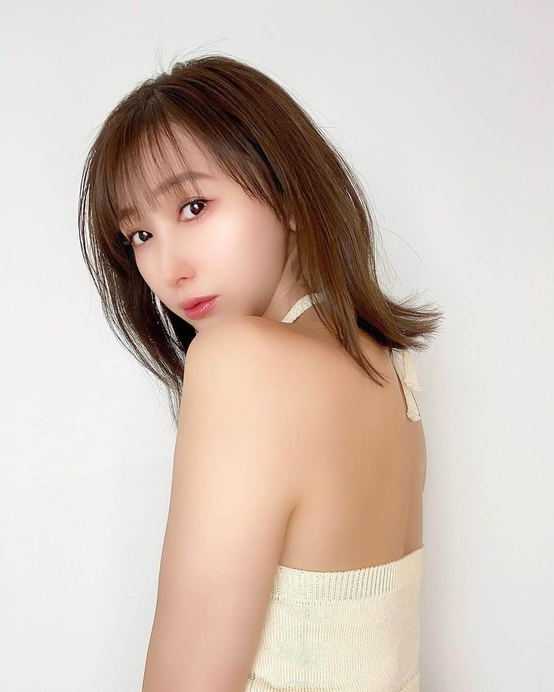 青木まりなのインスタグラム：「５がつ🌿  今週土曜日は #RIZIN42 in 有明アリーナ！  私もRIZINガールとして 出演させていただきます💟  前売りのお得なPPVチケットが 好評発売中です‼︎‼︎ https://linktr.ee/rizinffofficialppv  GWはRIZINで 盛り上がってみませんか？🙌🏻 @rizin_pr   . . .     #shein #シーイン  #RIZIN #RIZINガール #RIZINガール2022 #ラウンドガール #ringgirl #キックボクシング #kickboxing #キックボクシング女子 #筋トレ女子 #筋トレ #トレーニング #ダイエット #training #diet #グラビア #グラビアアイドル #グラドル #ビジョビ #bijobi #gravure #guravureidol #偶像 #性感 #清秀 #性感 #美腿 #그라비아　#화보」