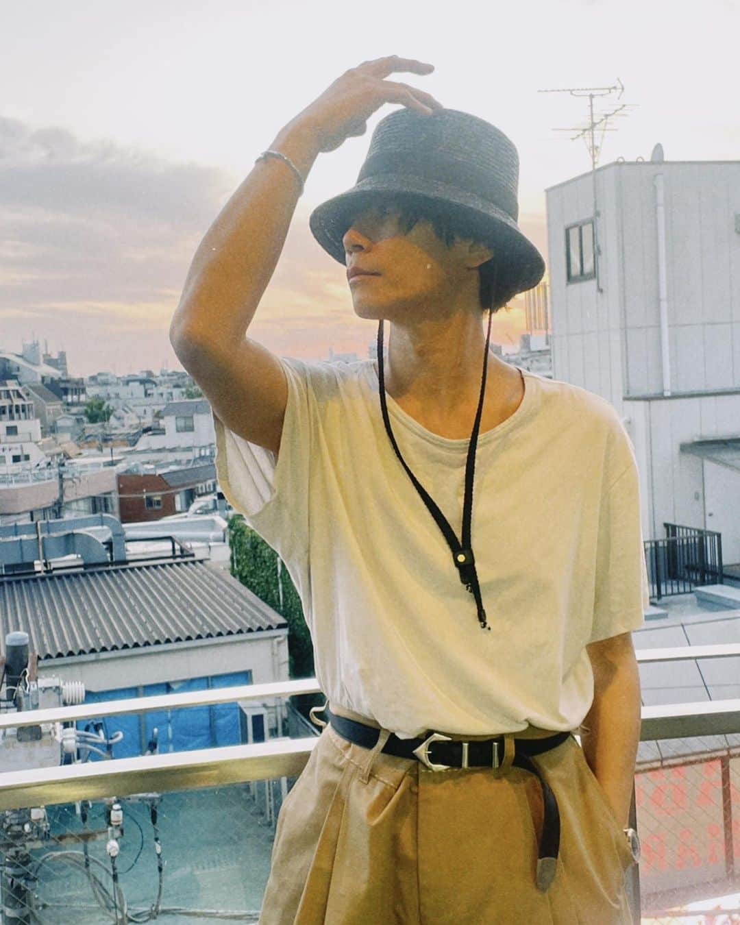川上洋平のインスタグラム：「a good season for a hat.」