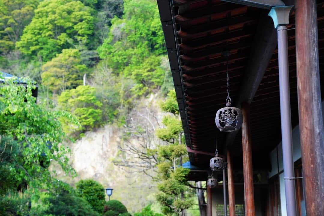 いぶくろ聖志のインスタグラム：「長野の街並　1 #japan #camera #photography  #nagano #日本　#カメラ　#写真　#長野」