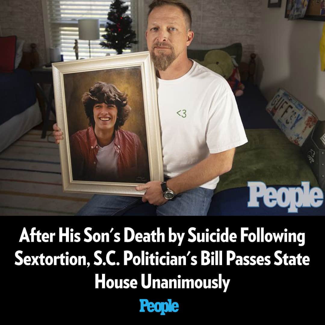 People Magazineさんのインスタグラム写真 - (People MagazineInstagram)「Last week, South Carolina State Representative Brandon Guffey stood before his fellow lawmakers on the House floor of the statehouse and somberly read the names of children who died by suicide in the last nine months after being victims of sextortion — a form of blackmail using sexually explicit material.  The last of the seven names he read was that of his son: "Gavin Timothy Guffey, who is forever 17," Guffey said. He read the names after imploring the House to pass a bill he proposed to raise awareness about sextortion and punish criminals who extort their victims after receiving intimate images or videos from them.  He introduced the bill to protect others from sextortion after his son, Gavin Guffey, fell victim to the scam and died of suicide in July 2022. In a vote following his emotional plea, the House unanimously passed the bill — and gave Guffey a standing ovation.  Learn more about Brandon Guffey and his son Gavin's story in our bio link. | 📷: Andrew J. Whitaker」5月1日 6時00分 - people