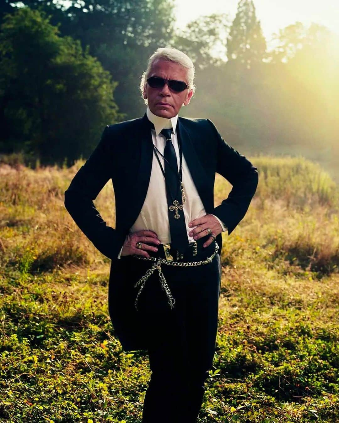 グッチ・ウェストマンさんのインスタグラム写真 - (グッチ・ウェストマンInstagram)「1st Monday in May memories♥️ and @karllagerfeld from one the best @voguemagazine shoots I was ever part of, in honor of tomorrow xx💫 #MetGala」5月1日 6時11分 - gucciwestman