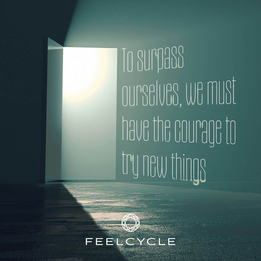 FEELCYCLE (フィールサイクル) のインスタグラム：「⁡⁡ To surpass ourselves, we must have the courage to try new things 自分自身を超えるためには、新しいことに挑戦する勇気が必要だ  #45分で約800kcal消費 #滝汗 #ダイエット #デトックス #美肌 #脚痩せ #ストレス解消 #リラックス #集中 #マインドフルネス #feelcycle #フィールサイクル #feel #cycle #morebrilliant #itsstyle #notfitness #暗闇フィットネス #バイクエクササイズ #フィットネス #ジム #音楽とひとつになる #格言 #名言 #人生 #輝く #ポジティブ #quotes」