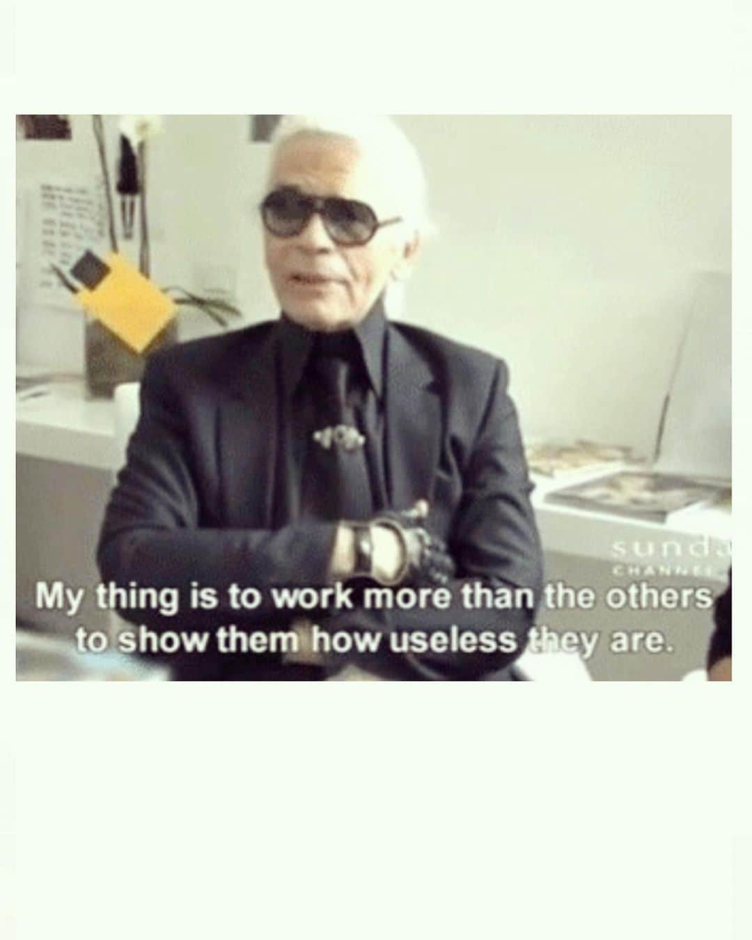 デレク・ブラスバーグさんのインスタグラム写真 - (デレク・ブラスバーグInstagram)「The irony of this year‘s #metgala theme is that its subject, Karl Lagerfeld, had a notorious disdain for nostalgia. “There is nothing worse than bringing up the 'good old days,” he once said. “To me, that's the ultimate acknowledgment of failure.” (The guy loved a one-liner. My other favorite Karl quotes: “If you are cheap, nothing helps,” and, “Trendy is the last stage before tacky.”) Even though Karl didn’t like to look back, seeing so much of him and his work dominate the cultural conversation again has been wonderful. The first time I went to his studio was in 2007, when Mary-Kate and Ashley Olsen invited him to be a subject of their book, “Influence,” which I worked on. He sat behind a desk bursting with books, sketches, iPod, markers, Diet Cokes and tear sheets while the Chanel studio swirled around him. In the years that followed, I worked with him on shoots and stories and trips around the world, from LA to Venice, from Edinburgh to Dallas. (I took the third pic at a Texan party with a mechanical bull.) Each experience with him was a pinch me moment because we all knew we were in the presence of greatness. He never complained, he never explained, he never slowed down. He could do ten jobs at once and still end every conversation with a devastating quip. He gave me a nickname, Beau Derek (get it?), that validated my whole existence every time he called me by it. What I miss most about Karl is his cheeky sense of humor, and how he’d make clever, devilish comments just to test if people could keep up with his wit. The fashion world has felt a little less fabulous without him, so I’m looking forward to all our feeds being dominated by King Karl again. Find me on @voguemagazine’s live stream from the red carpet tomorrow at 630pm exclusively on Vogue.com」5月1日 6時47分 - derekblasberg