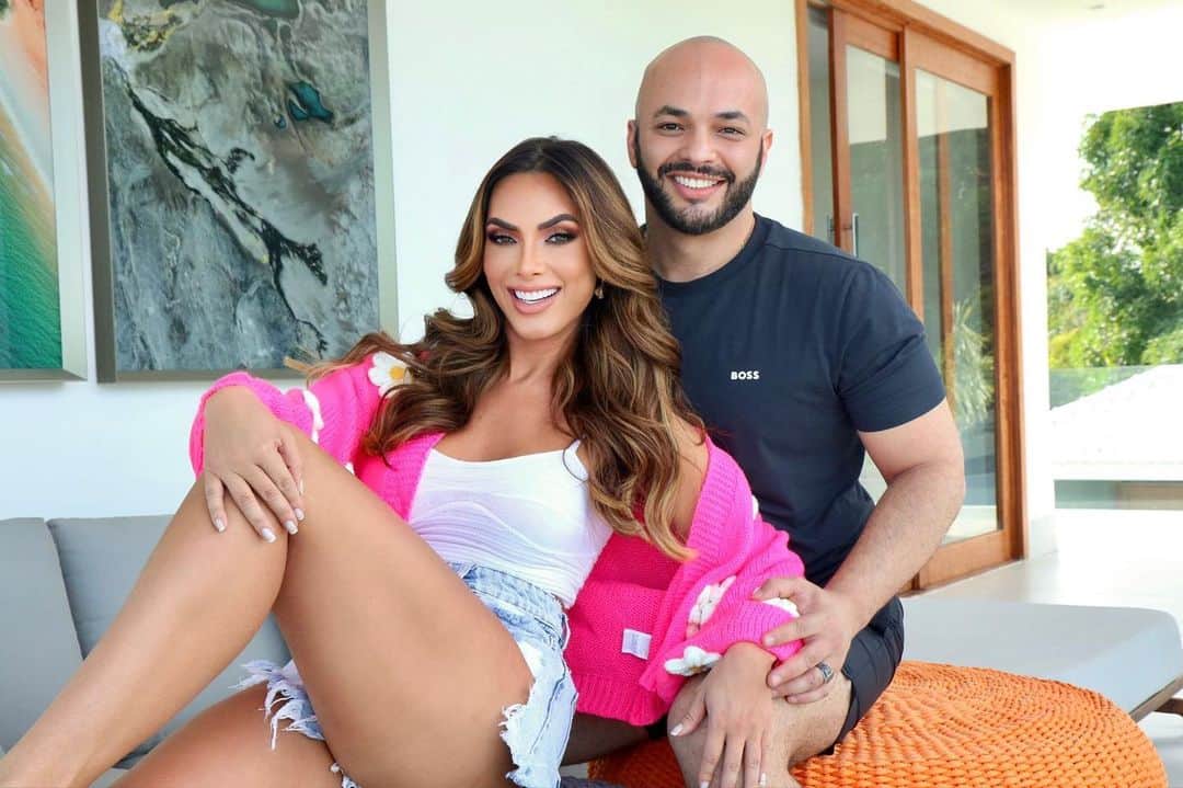 Nicole Bahlsのインスタグラム：「Dia de matar a saudade amo tanto @brunnotins」