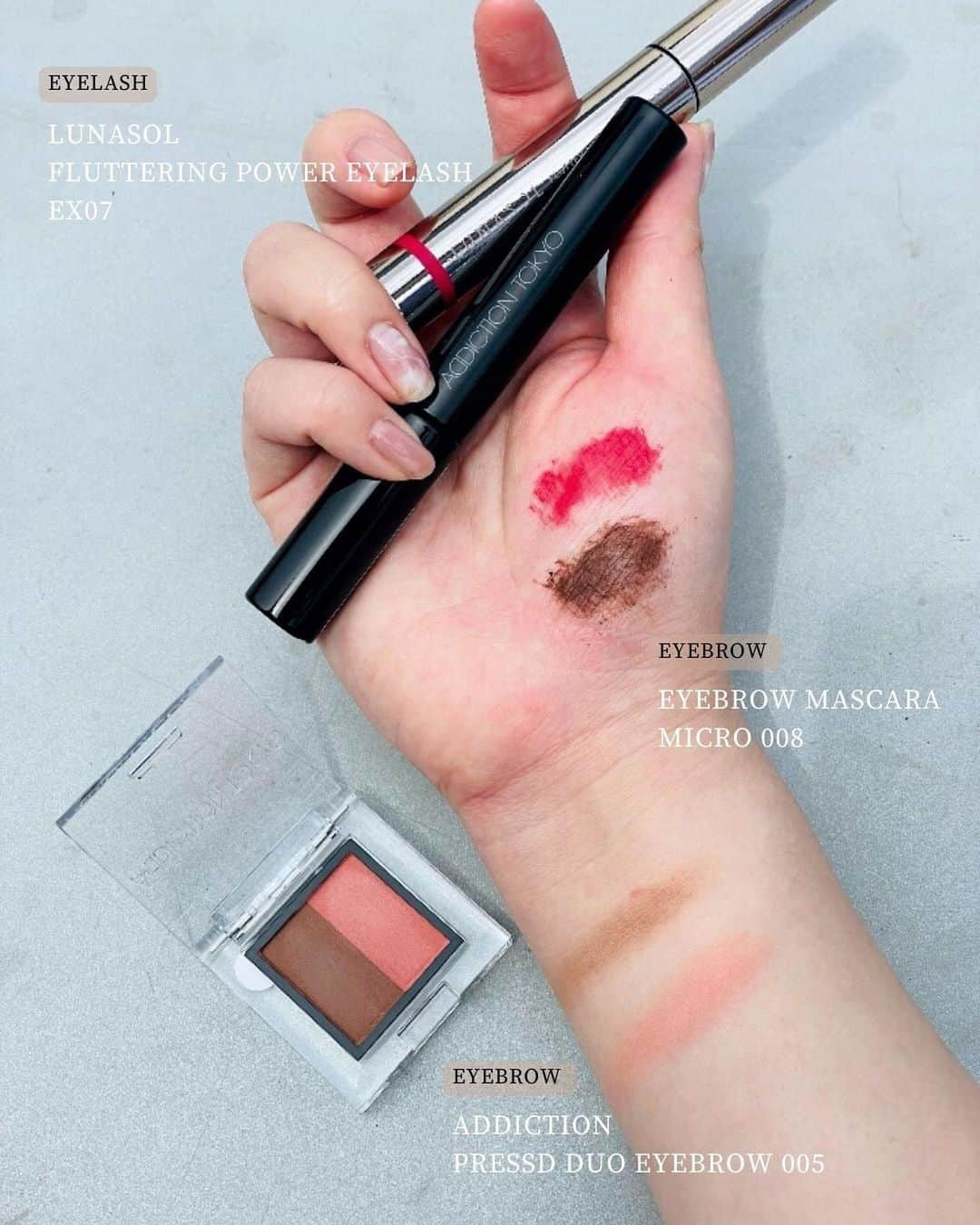 ISETAN MiRRORさんのインスタグラム写真 - (ISETAN MiRRORInstagram)「ISETAN MiRROR 2023 Early summer TREND MAKE UP   2023年5月1日(月)〜 イセタン ミラーが各シーズン毎にご提案するトレンドメイクルック。新製品や限定品を交え、今季おすすめのメイクとコスメをご紹介！ ⁡ こうなりたい、どこかへ行きたい、誰かに会いたい、そう素直に思える生活が戻ってきた！テクスチャーや色にもこだわりながら、ちゃんとオシャレで可愛い。思いっきり笑う夏に取り入れたいメイクです。 ⁡ ⁡ ■EYE ＿＿＿＿ ⁡ サラリと肌をすべるような質感のパウダー。「解放感」や「ポジティブ」を意識したオレンジ系のカラーに肌なじみのいいピンク。使いやすいカラーはもちろん、サラリと肌をすべるような質感が夏にぴったり。ビビッドピンクのマスカラを毛先にだけしのばせれば、アイメイクと調和のとれた夏のメイクが完成。 ⁡ 【使用アイテム】 ・アイシャドウ ＜NARS＞ライトリフレクティング　クワッドアイシャドー 03176（限定品）　6,710円(税込) ※5月19日(金)発売 ⁡ ・アイラッシュ ＜ルナソル＞フラッタリングパワーアイラッシュ EX07（限定品)　3,850円(税込) ※5月19日(金)発売 ⁡ ・アイブロウ ＜アディクション＞アディクション アイブロウマスカラ マイクロ 008　3,080円(税込) ＜アディクション＞アディクション プレスド デュオ アイブロウ 005 2,750円(税込) ※ともに5月12日(金)発売 ⁡ ⁡ ■LIP＿＿＿＿  バームでみずみずしい唇に整えたら、リップを少しオーバーめにふっくら、くるくるとすべらせて。シアーな発色で、本来の唇の色味を透かしながら、あなただけのカラーを楽しめる。 ⁡ 【使用アイテム】 ＜ルナソル＞メロウフィットバーム 3,850円(税込) ＜アディクション＞アディクション ザ リップスティック シアー L 101（限定品) 3,520円(税込) ※5月12日(金)発売 ⁡ ⁡ ■SKIN＿＿＿＿  この夏に目指したいのは表面はさらっとしながら、素肌のようにしっとりした質感の肌。チークは頬の高い位置で肌に溶け込ませるようにトントンと指でなじませ、血色感を与え素肌感を演出。仕上げはパウダーでヘルシーなツヤ感をプラス。  【使用アイテム】 ＜ローラ メルシエ＞リアル フローレス ウェイトレス パーフェクティング ファンデーション 6,820円(税込)　 ＜ローラ メルシエ＞リアル フローレス ルミナス パーフェクティング プレスト パウダー 6,490円(税込)　※ともに5月31日(水)発売 ＜ルナソル＞デューイベアブラッシュ EX04 （限定品) 3,300円(税込)　5月19日(金)発売 ⁡ ⁡ ■NAIL POLISH ＿＿＿＿ 指先にも視線を集める、夏メイクに合わせたいおすすめカラー。 ⁡ 【参考アイテム】 ＜アディクション＞アディクション ザ ネイルポリッシュ + 001C 2,420円(税込)  ⁡ ⁡ ⁡ model: @jura_4u make up: @hirayama_tatsumi ⁡ ⁡@isetanmirror  #isetanmirror #イセタンミラー #イセタンミラーメイクルック #夏メイク #サマーメイク #ルナソル #アディクション #NARS #ローラメルシエ」5月1日 10時02分 - isetanmirror