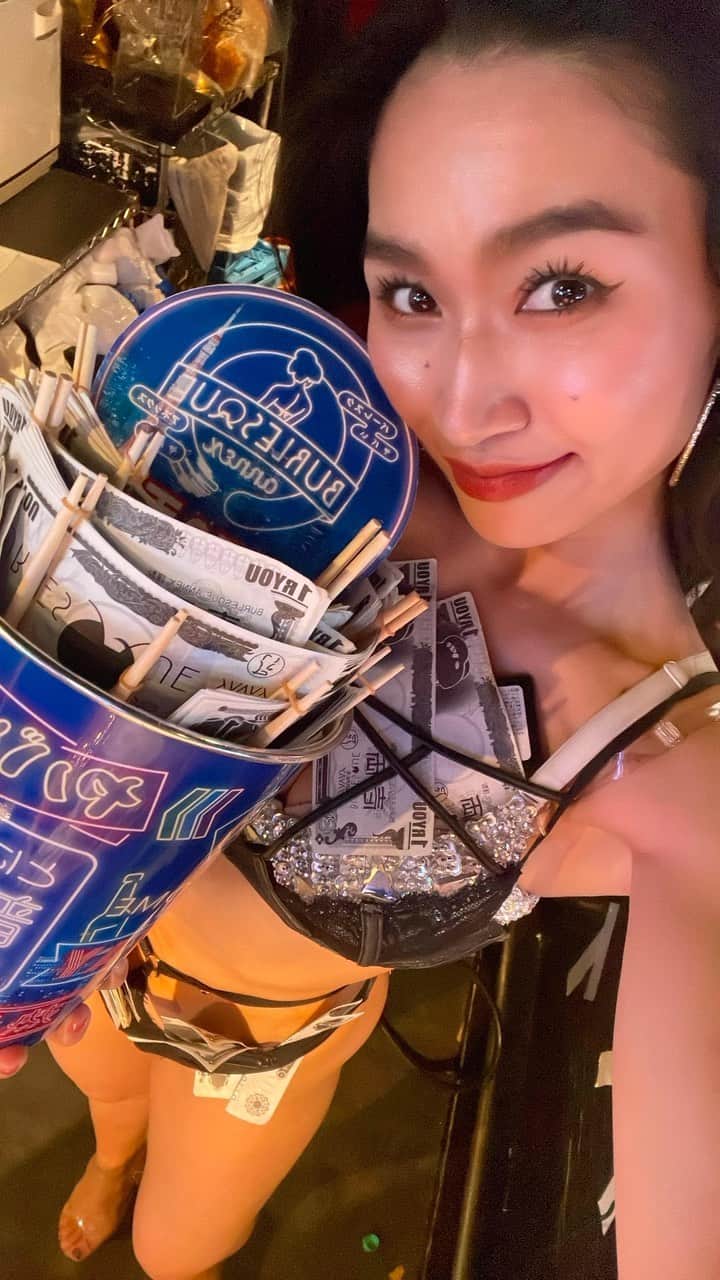 keilEen（ケバビン）のインスタグラム：「#ショーダンサー#アーティスト#おしりん#ハーフ#りん#バーレスク東京#バーレスク東京ヤバイ#六本木#東京」