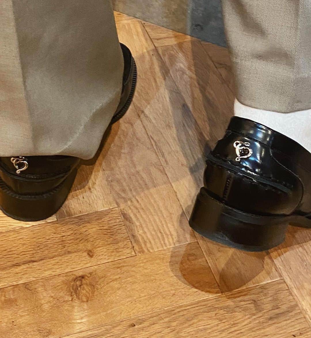 金子渚さんのインスタグラム写真 - (金子渚Instagram)「lovely shoes & socks 🖤  @thevirgins」5月1日 10時29分 - nagisakaneko