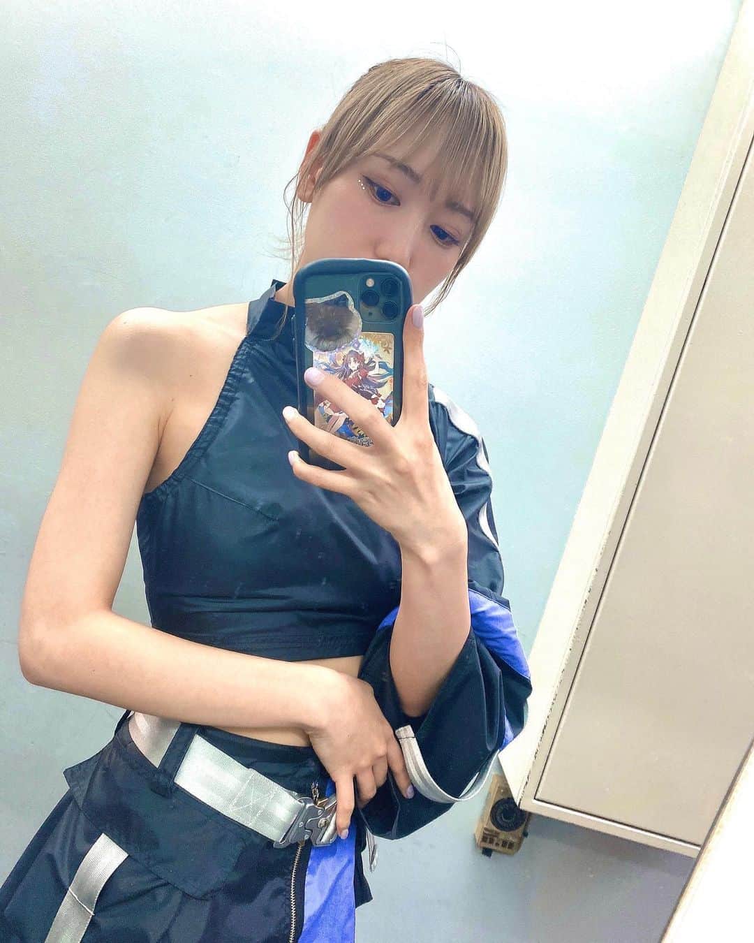 自見彩のインスタグラム：「♥️」