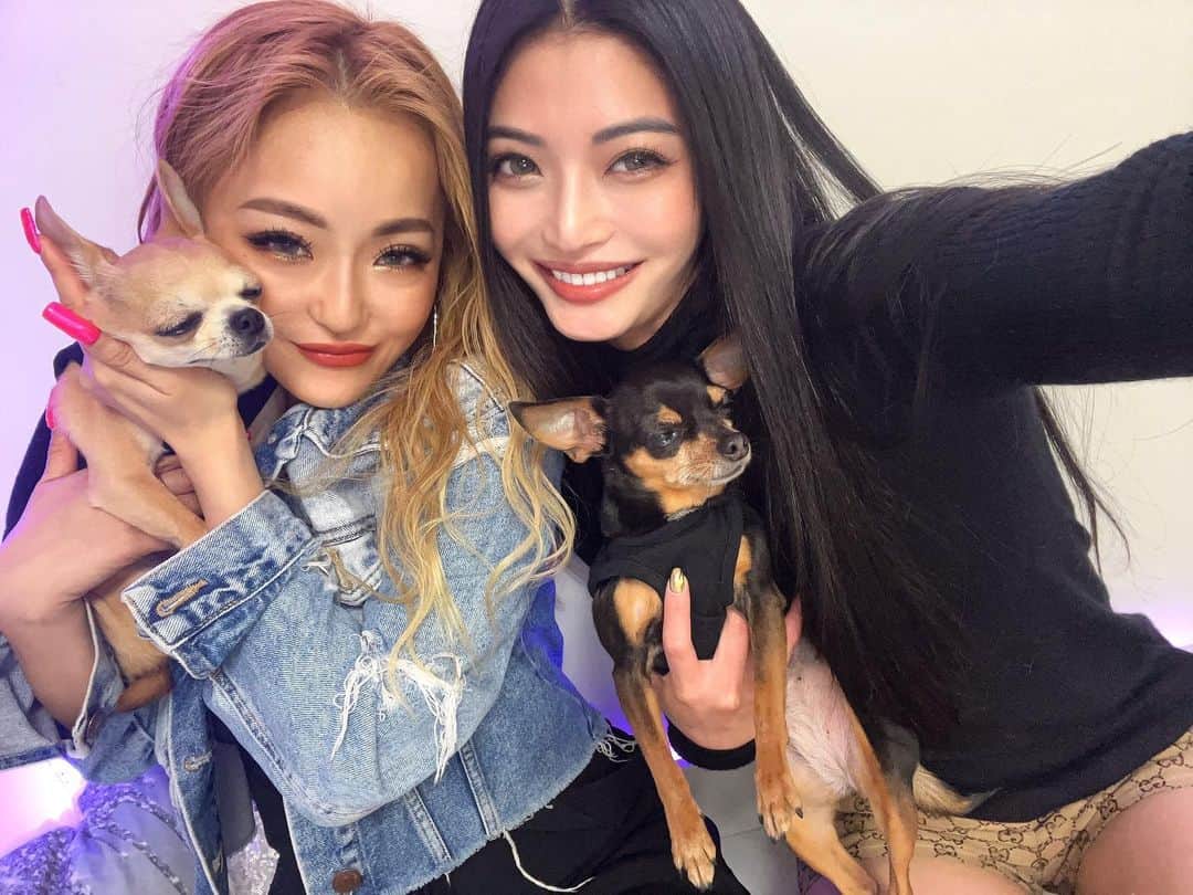 KANAKOのインスタグラム：「ハニーちゃん🍯ぱーちゃん💋 ゆうこはん👱‍♀️💅かなこ🥷💫」
