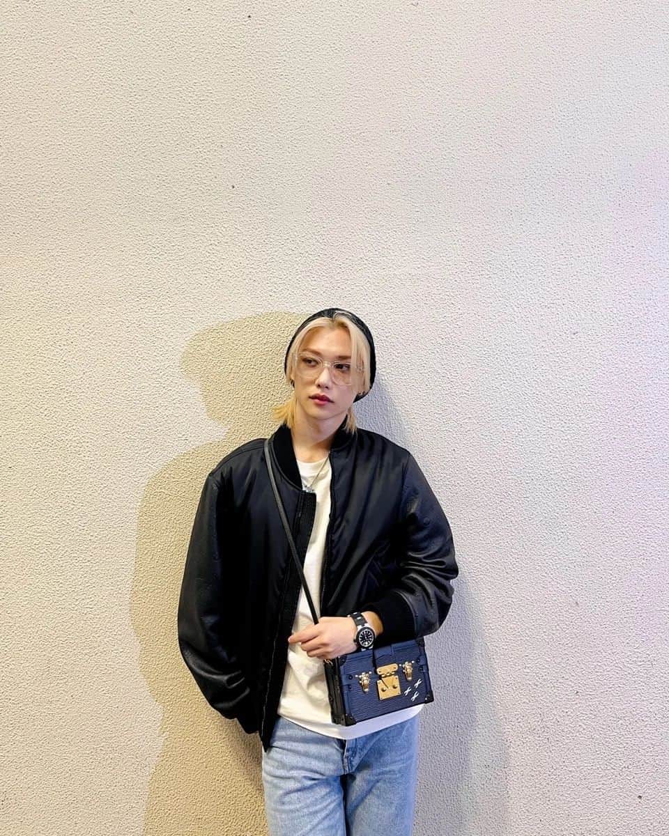 Stray Kidsさんのインスタグラム写真 - (Stray KidsInstagram)「🤘🖤💛  #협찬 #LouisVuitton @gentlemonster #straykids #felix #youmakestraykidsstay」5月1日 11時13分 - realstraykids