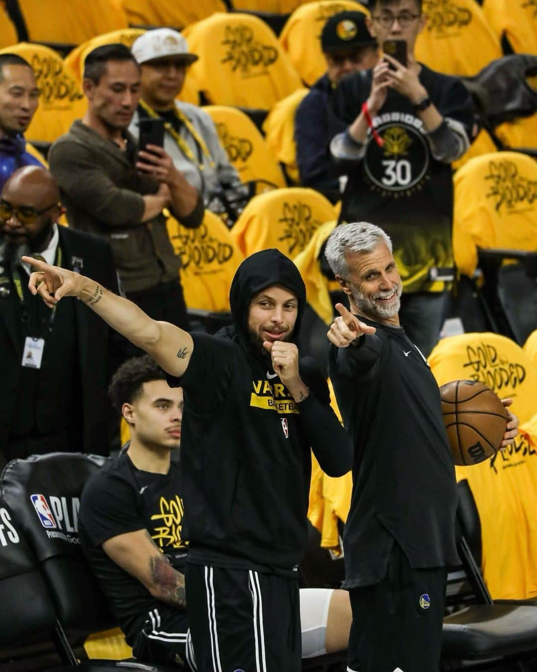 ステフィン・カリーさんのインスタグラム写真 - (ステフィン・カリーInstagram)「Round 1 ✅」5月1日 11時14分 - stephencurry30