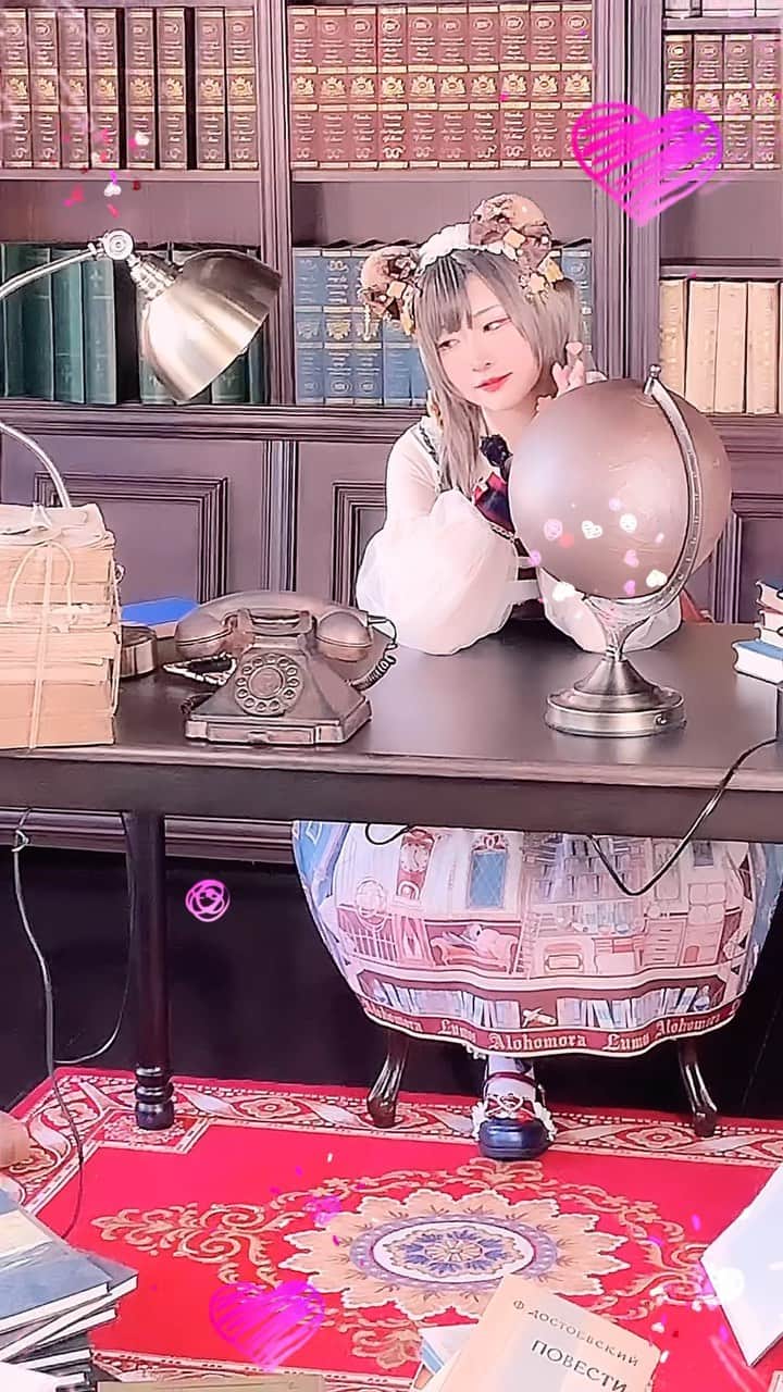 のインスタグラム：「backyard of shooting.🐻 #shooting #lolitafashion #model」