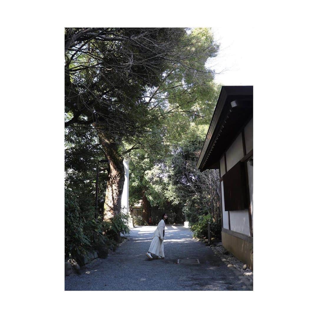 神田莉緒香さんのインスタグラム写真 - (神田莉緒香Instagram)「--- 世の中はゴールデンウィークに突入っ。 どこに行きましょうかね。  . #春終わったね」5月1日 11時25分 - riokanda_ri