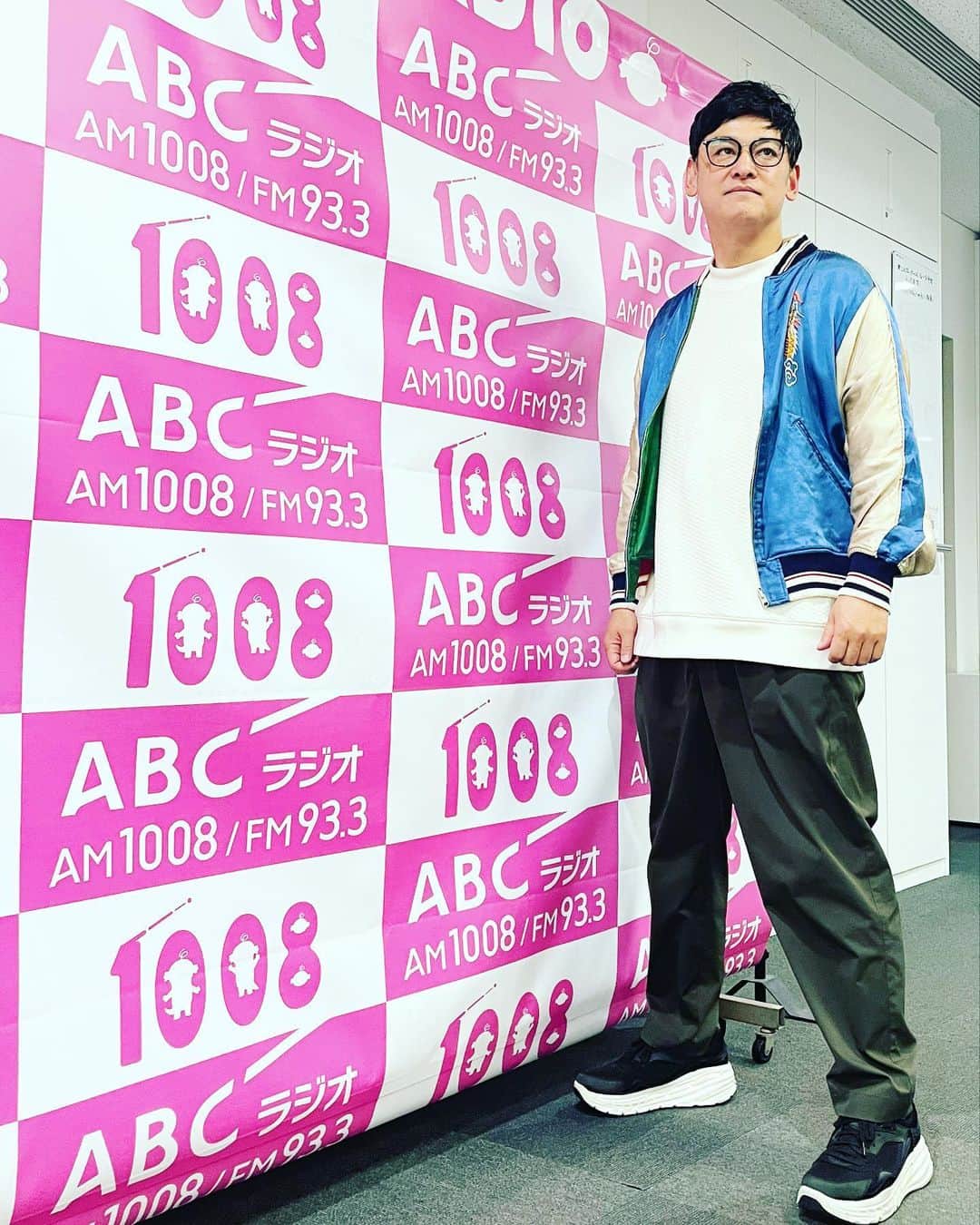 宮田麺児のインスタグラム：「まもなく ラジオです  #上沼恵美子のこころ晴天」