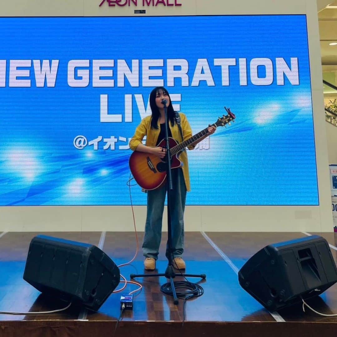 ミユフィーヌ（REVERBEE）のインスタグラム：「「NEW GENERATION LIVE」イオンモール東浦 ありがとうございました🔥  【セットリスト】 (1ステ) ミヤコワスレ ナイトキャップ 19 Coffee Spotlight  (2ステ) ミヤコワスレ ナイトキャップ マイナー 19 Spotlight  #イオンモール東浦 #タワーレコード東浦店」