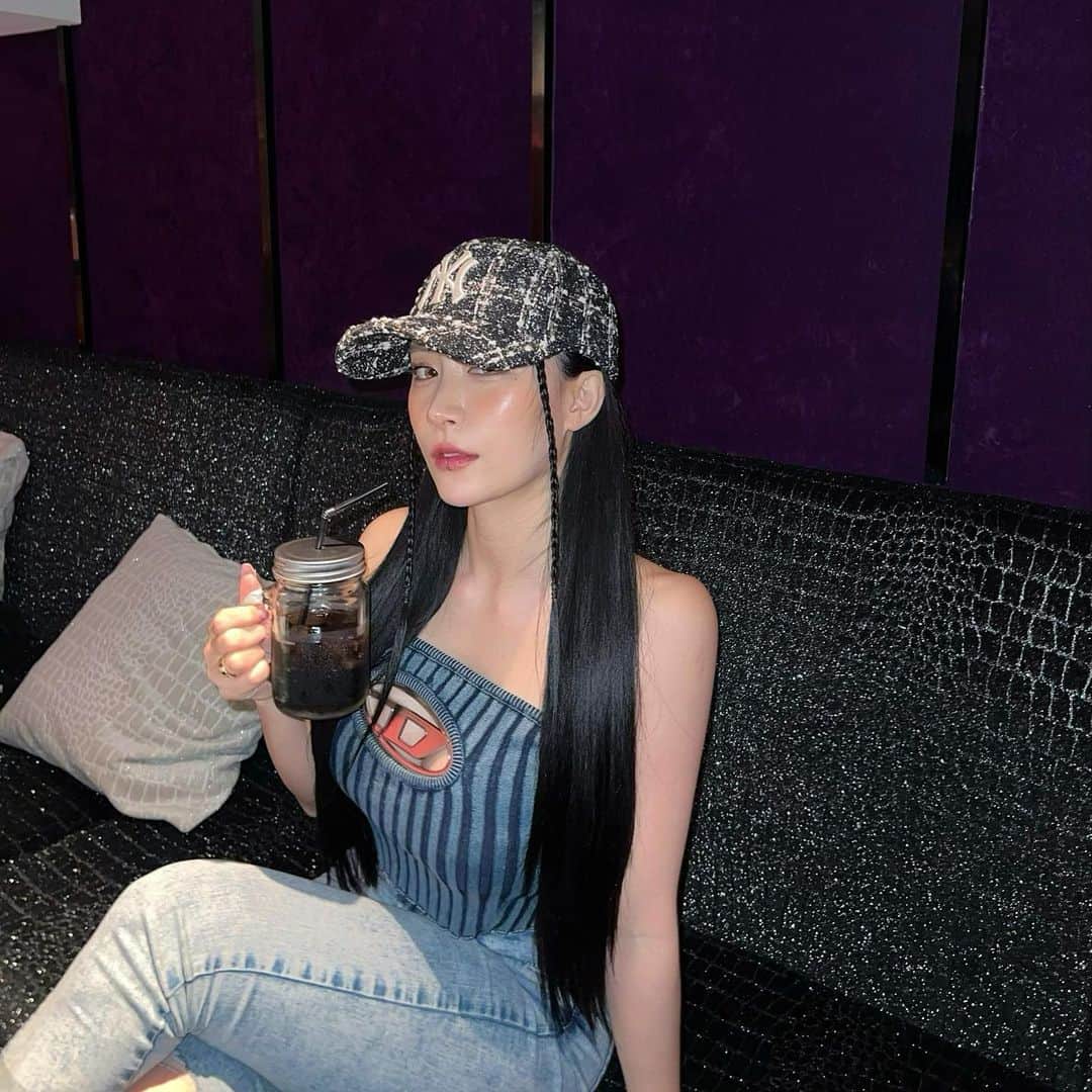 中村真央のインスタグラム：「🫨🩵」