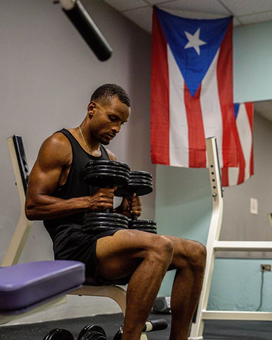 アンドレ・ドグラスさんのインスタグラム写真 - (アンドレ・ドグラスInstagram)「I still hit the weight room every day during my trip to San Juan! Thank you, @discoverpuertorico, for the suitable accommodations to allow me to still participate in my weight training while away from home!#discoverpuertorico #oldsanjuan #liveboricua」5月1日 22時50分 - de6rasse