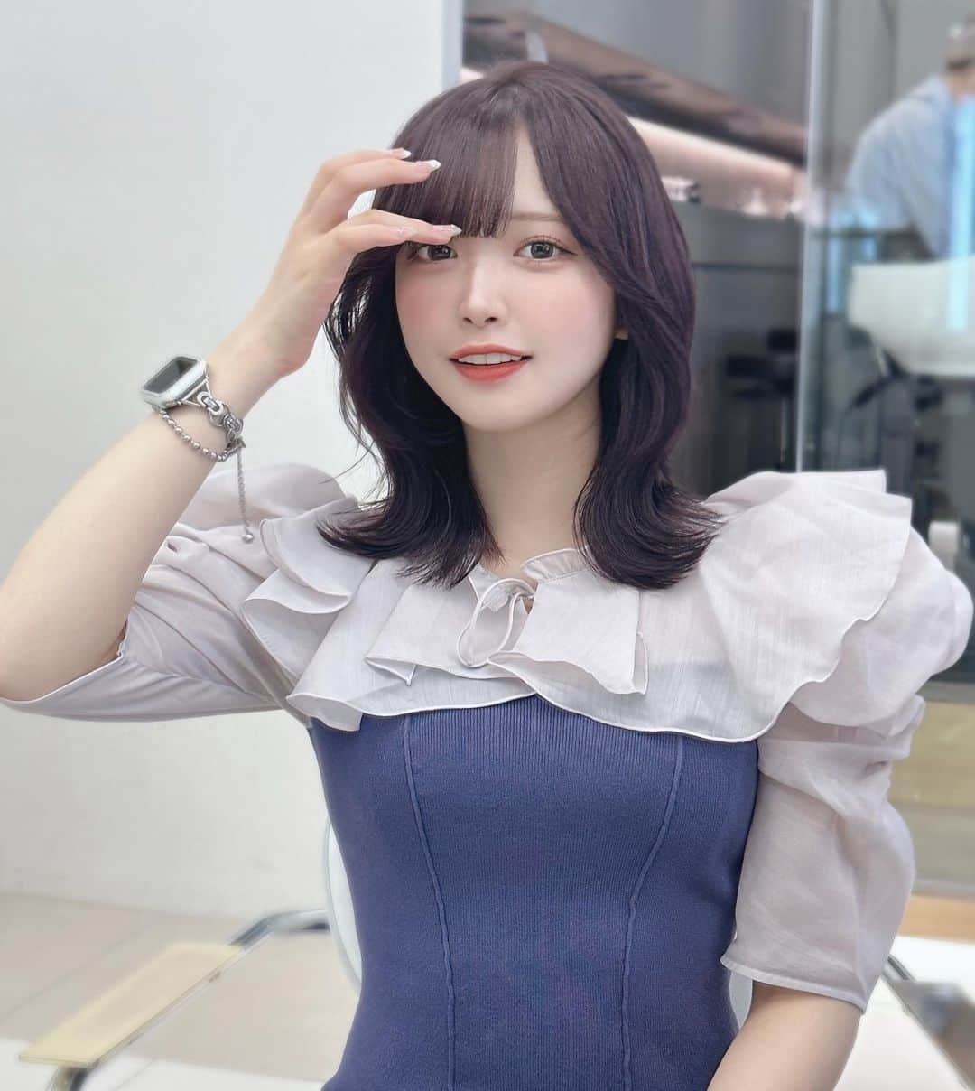 のインスタグラム：「目あったっ  美夢ちゃん仕様にカラーしてもらいましたっ.ᐟ.ᐟのぞむさんありがとうございます🍒」