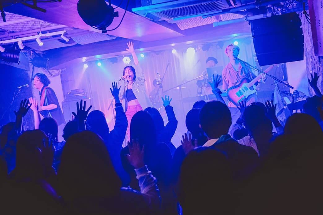 EOWさんのインスタグラム写真 - (EOWInstagram)「LIVE Photo📸 2023.4.30 『sway to the music』 📍LIVE STUDIO LODGE  M1.「女の子」 M2.「ON」 M3.「U」 M4.「KIDOU」 M5.「嫌んなるわ」 M6.「百花」  #eow #live #photo」5月1日 21時31分 - eow_jpn