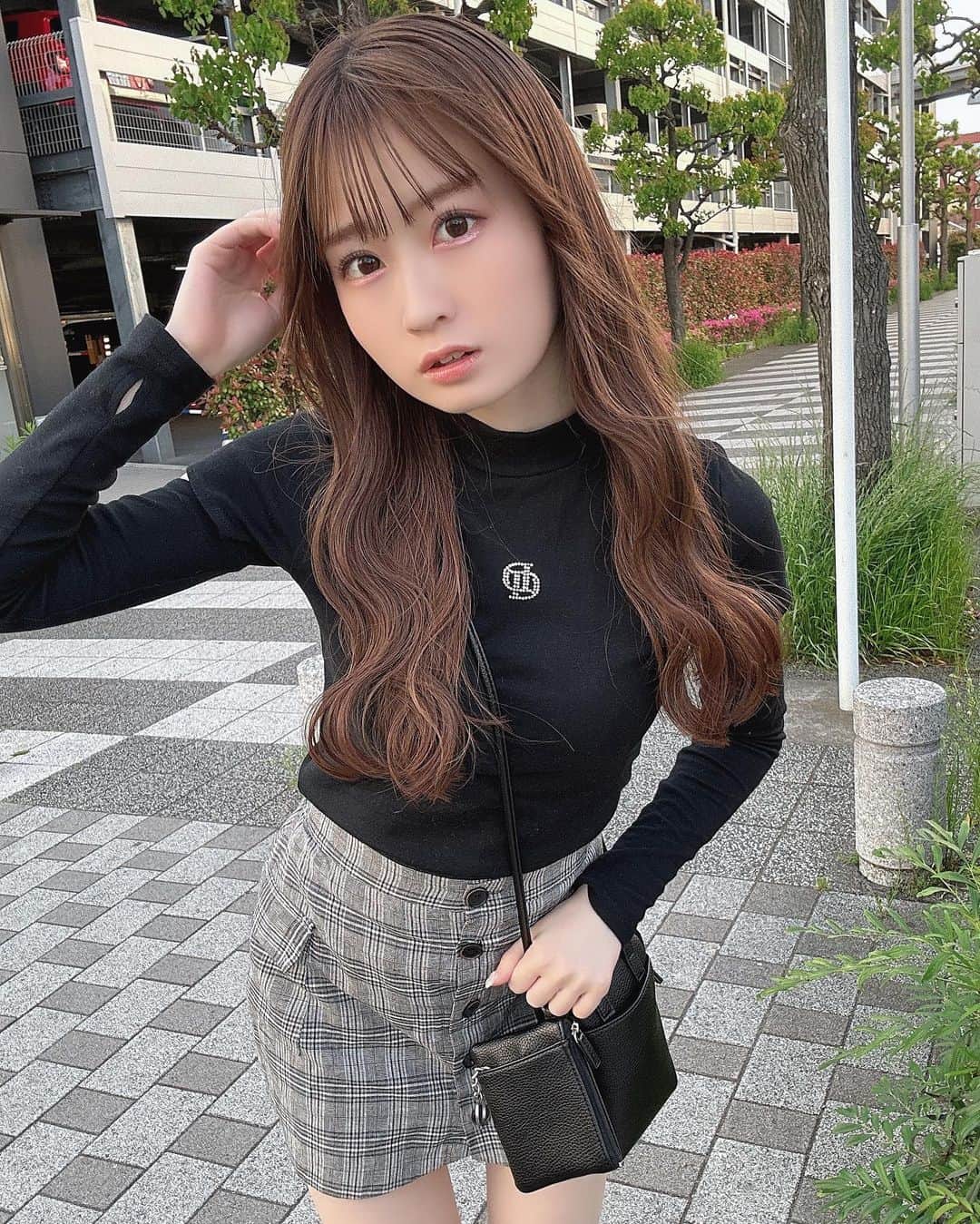 佐野心音のインスタグラム：「5月もよろしくね🖤」