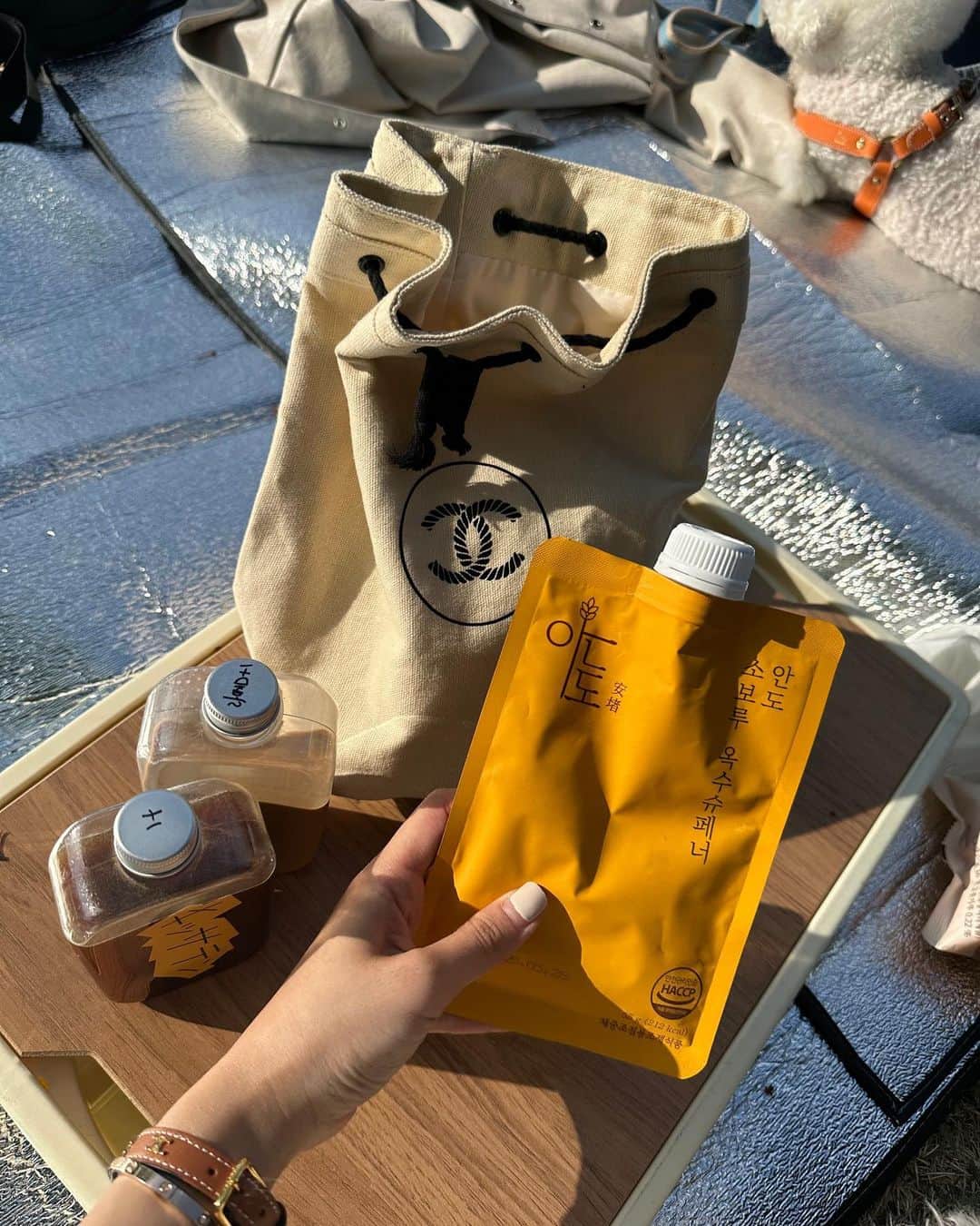 キム・ボラムのインスタグラム：「안도 쉐이크 오픈했어요 🤍  ▫오픈 : 5월 1일 월요일 ▫마감 : 5월 3일 수요일 ▫배송 : 5월 2일 화요일  🎁이벤트 구매자 20분 랜덤 맛 1팩씩 추가증정  💌결제창 프로필에 있습니다 🤍」