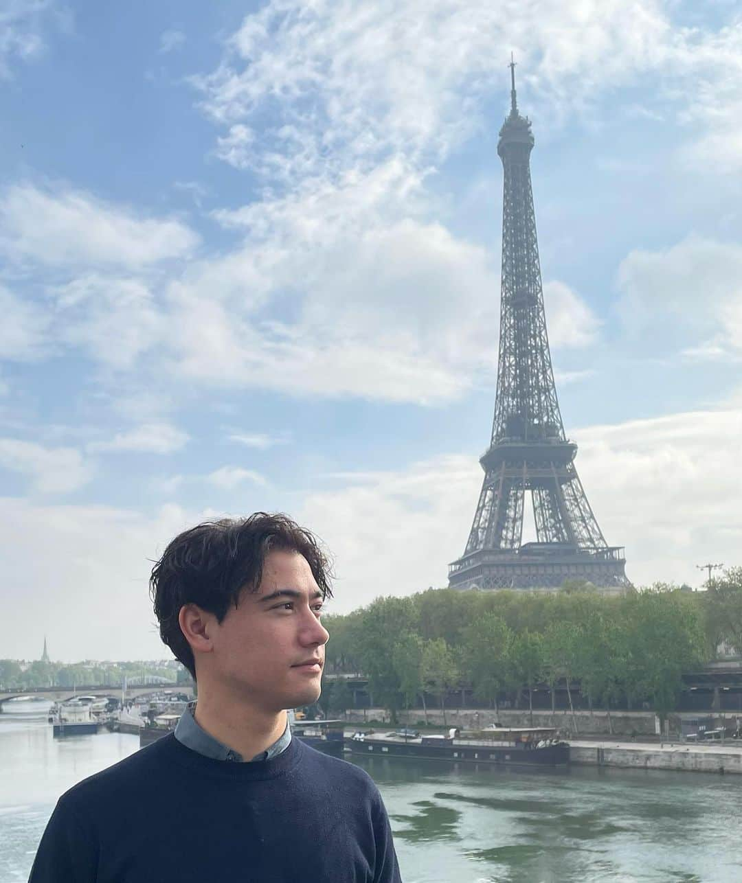 国山ハセンのインスタグラム：「Bonjour Paris🇫🇷  #paris  #effeiltower  #france  #pivot」